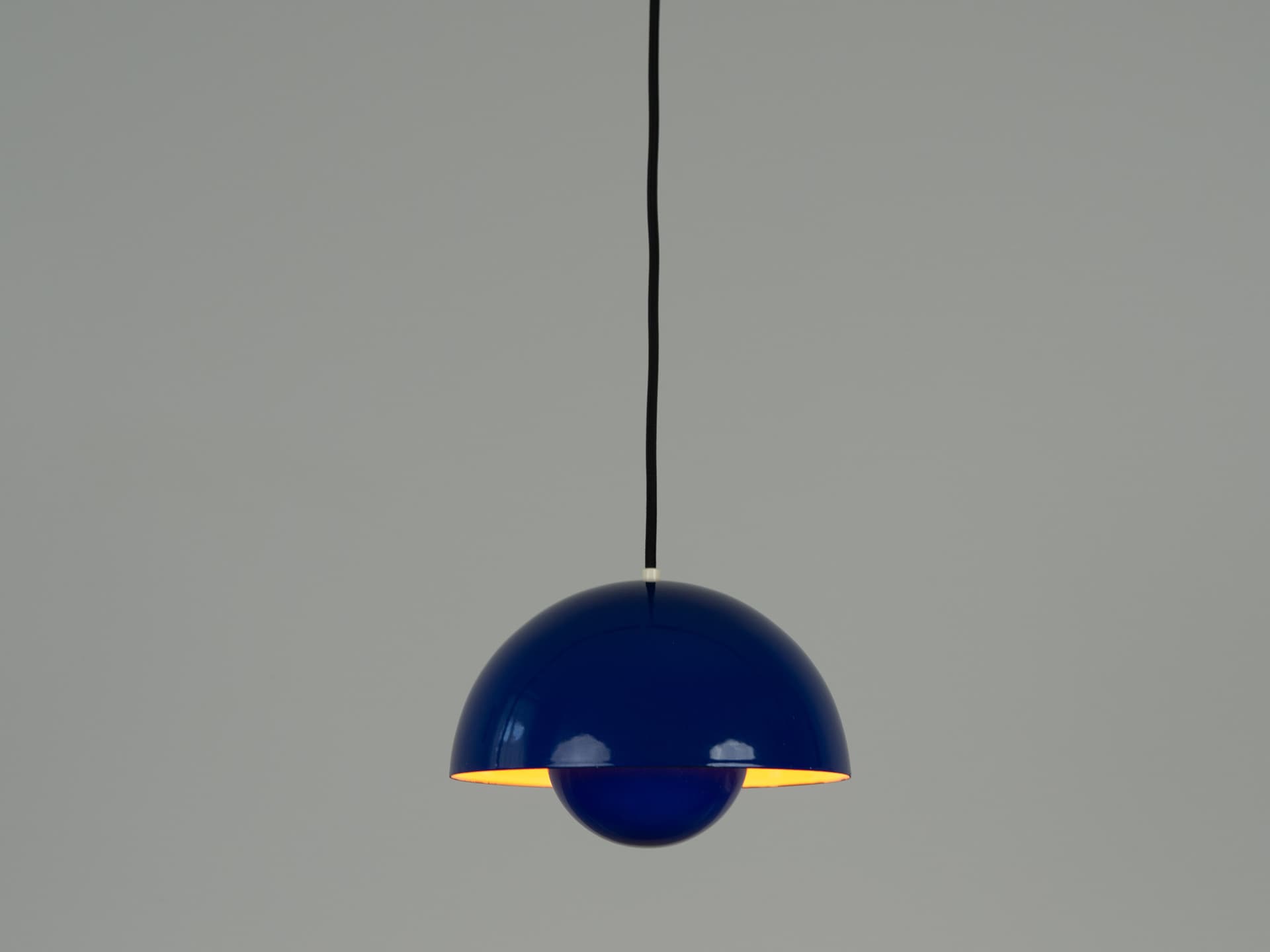 Pair of pendant lamps Flowerpot, blue enamel, by V. Panton, Louis Poulsen, Denmark, 1960s. - 357952