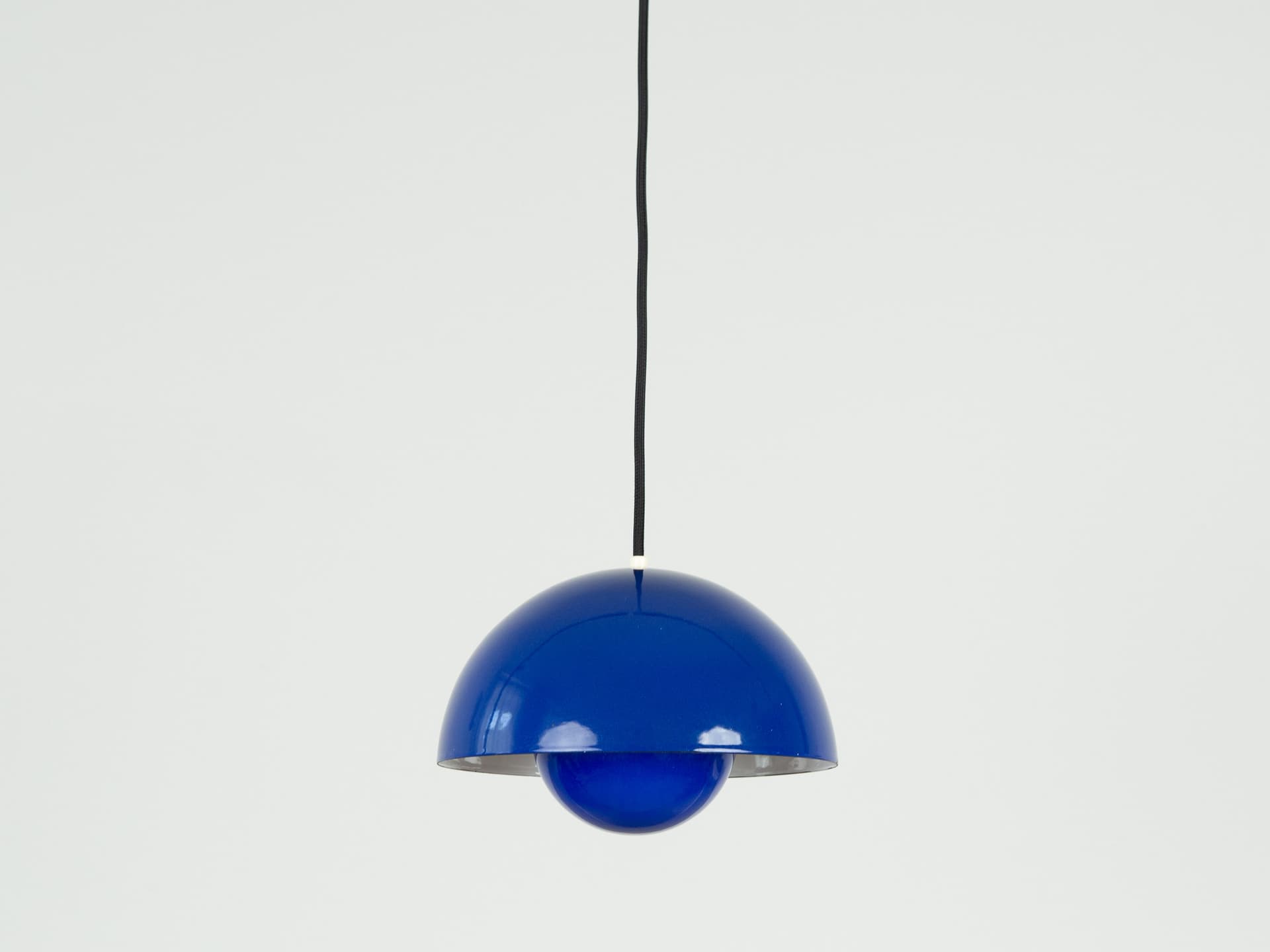 Pair of pendant lamps Flowerpot, blue enamel, by V. Panton, Louis Poulsen, Denmark, 1960s. - 357954