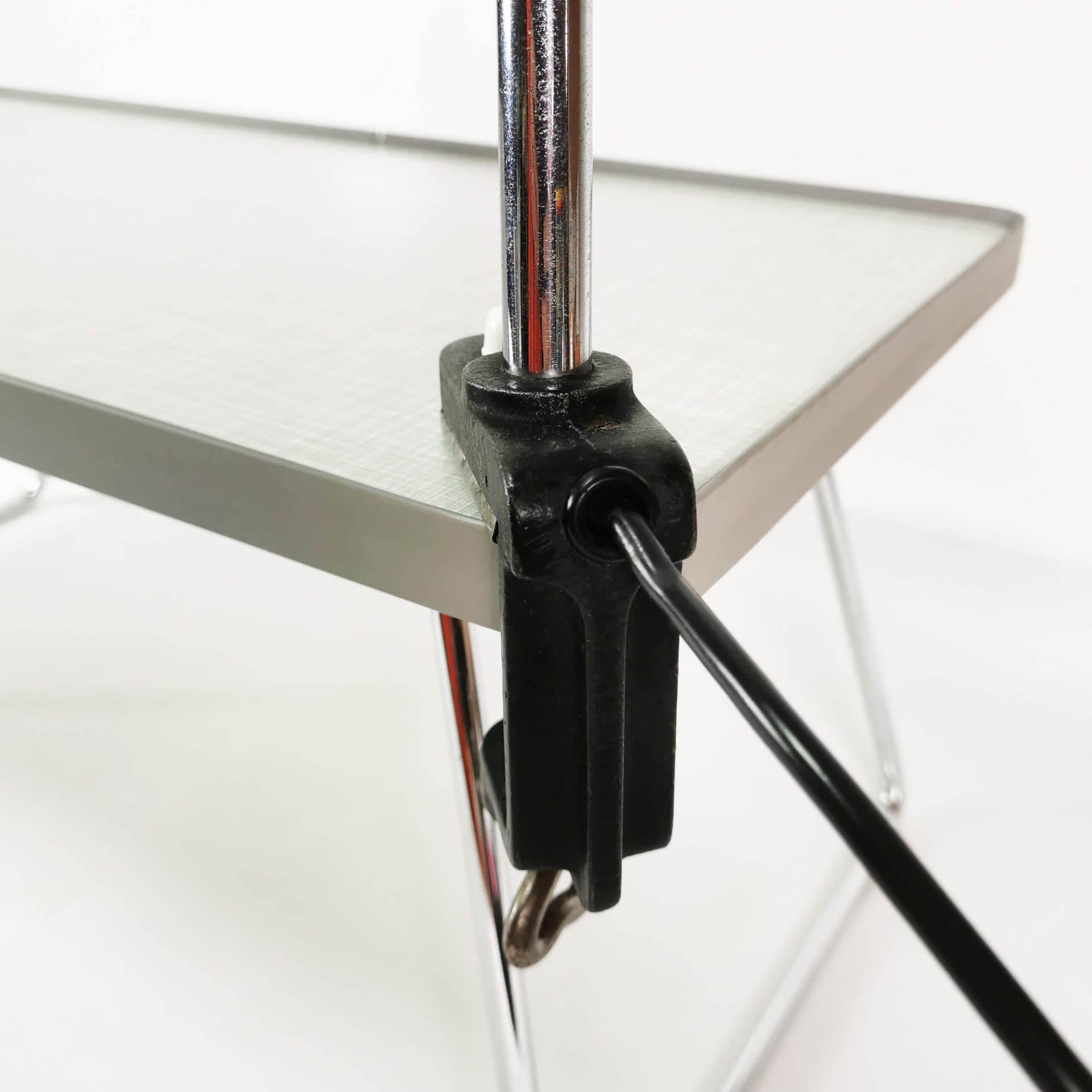Lampa biurkowa Bauhaus, metal czarny, chrom srebrny, Helo, Niemcy, lata 50. - 357970