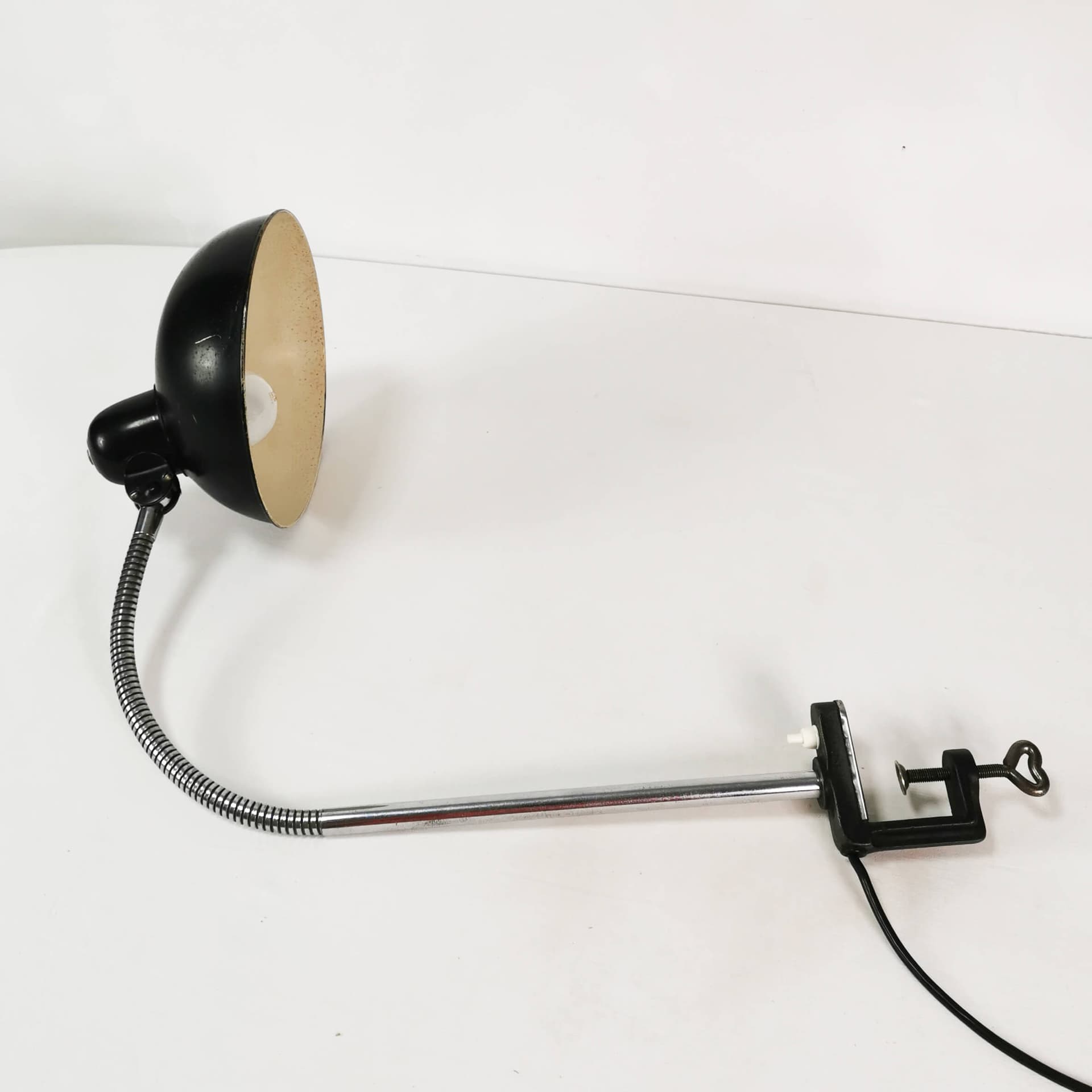 Lampa biurkowa Bauhaus, metal czarny, chrom srebrny, Helo, Niemcy, lata 50. - 357967