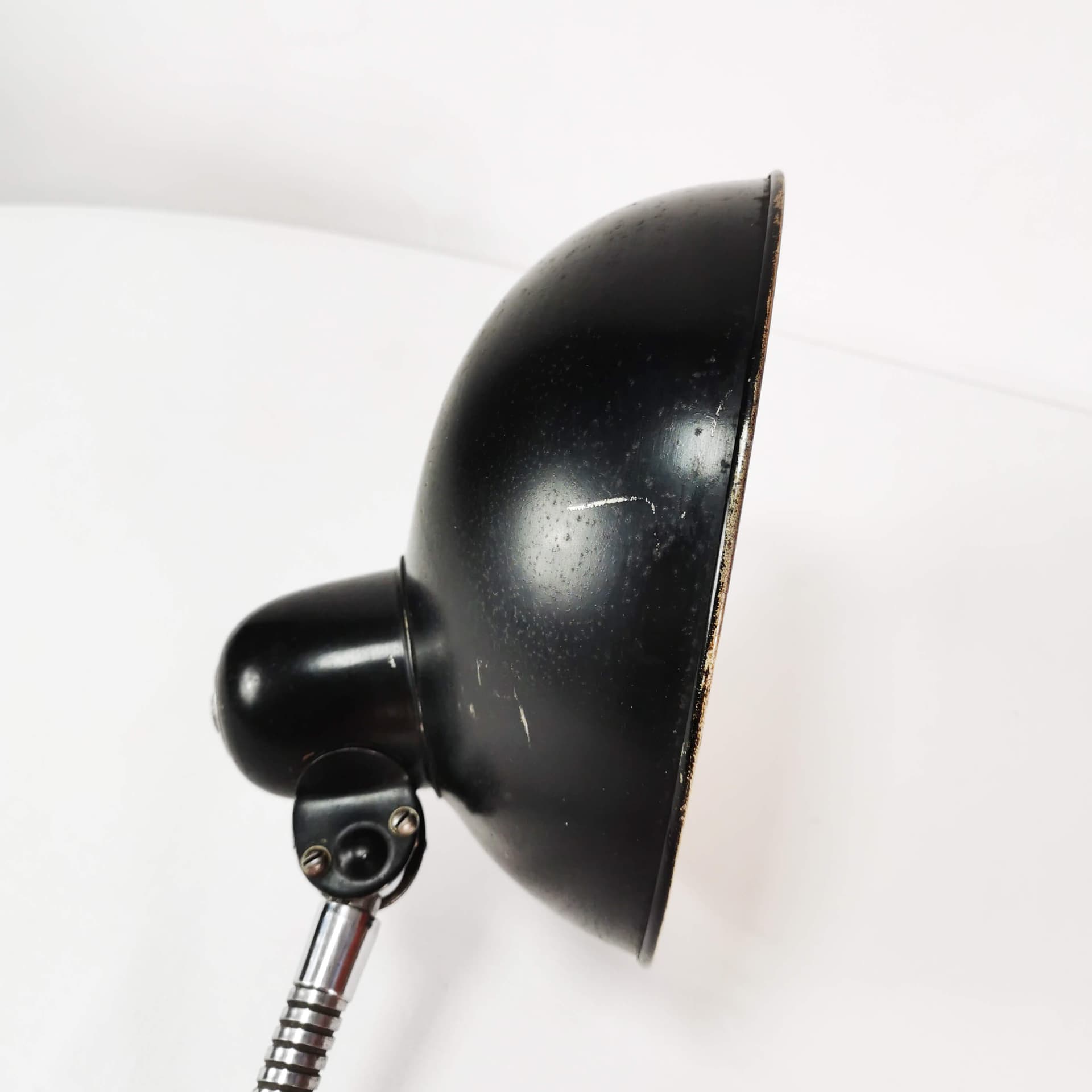 Lampa biurkowa Bauhaus, metal czarny, chrom srebrny, Helo, Niemcy, lata 50. - 357965