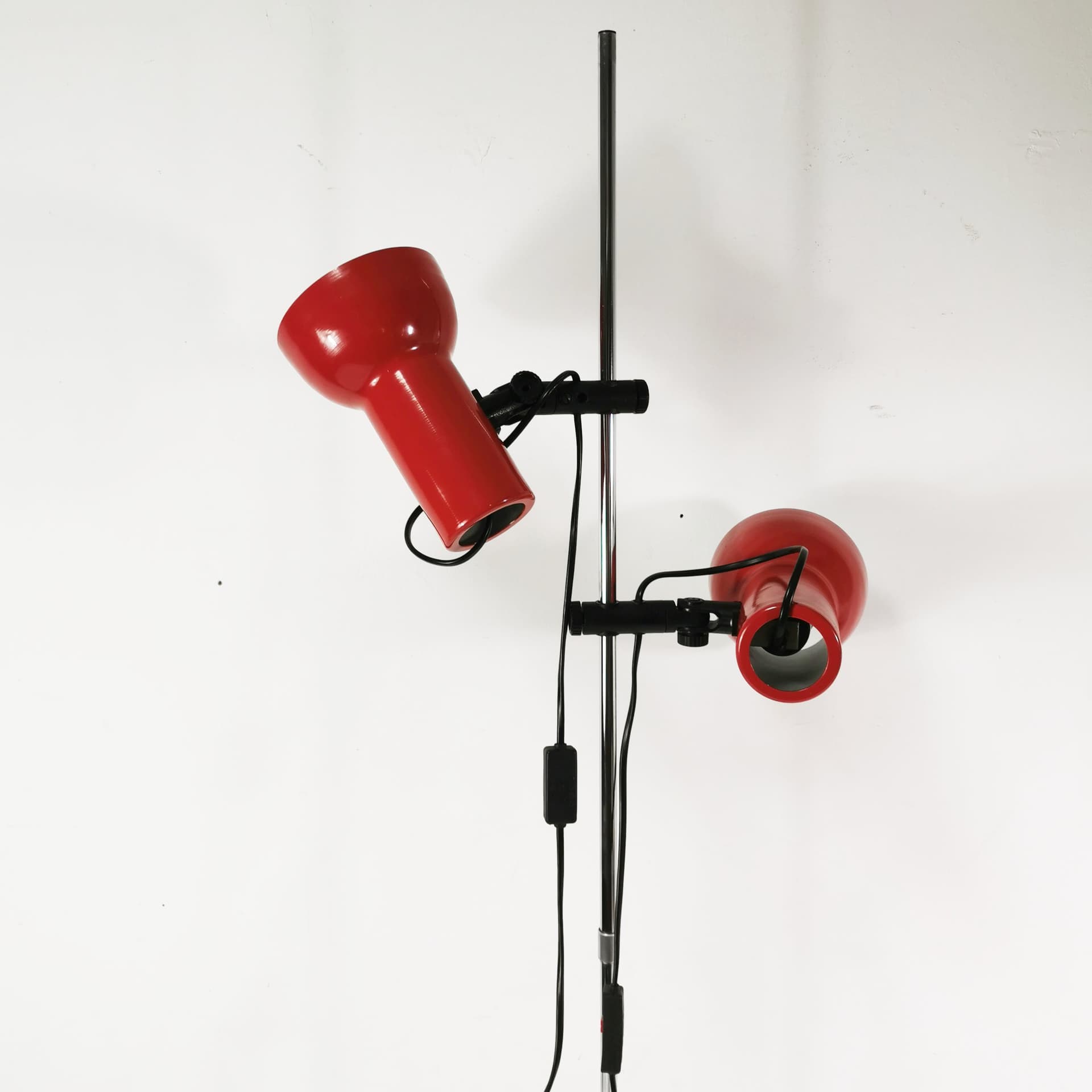 Floor lamp, red, metal, Horn Belysning, Denmark, 1960s. - 358178