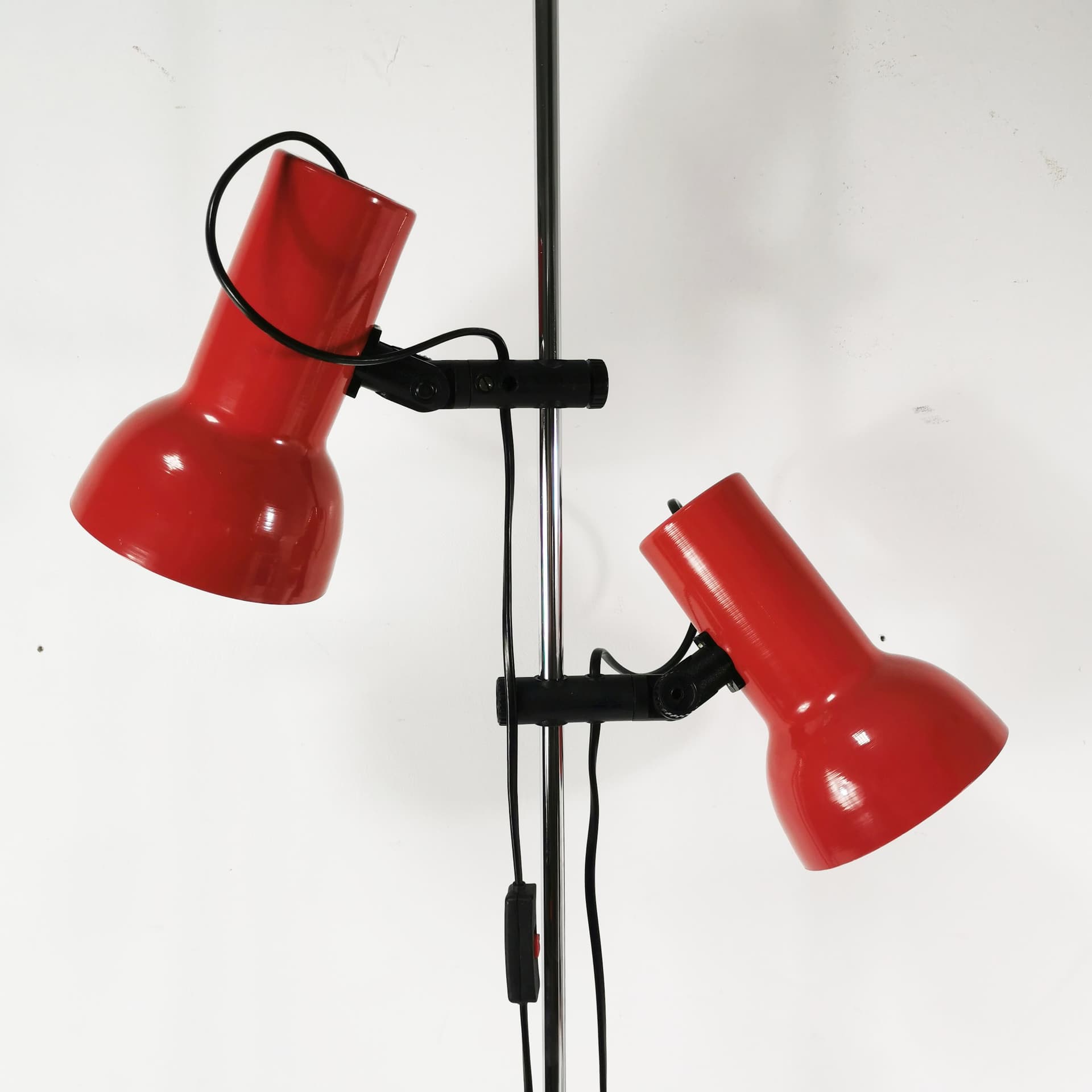 Floor lamp, red, metal, Horn Belysning, Denmark, 1960s. - 358177