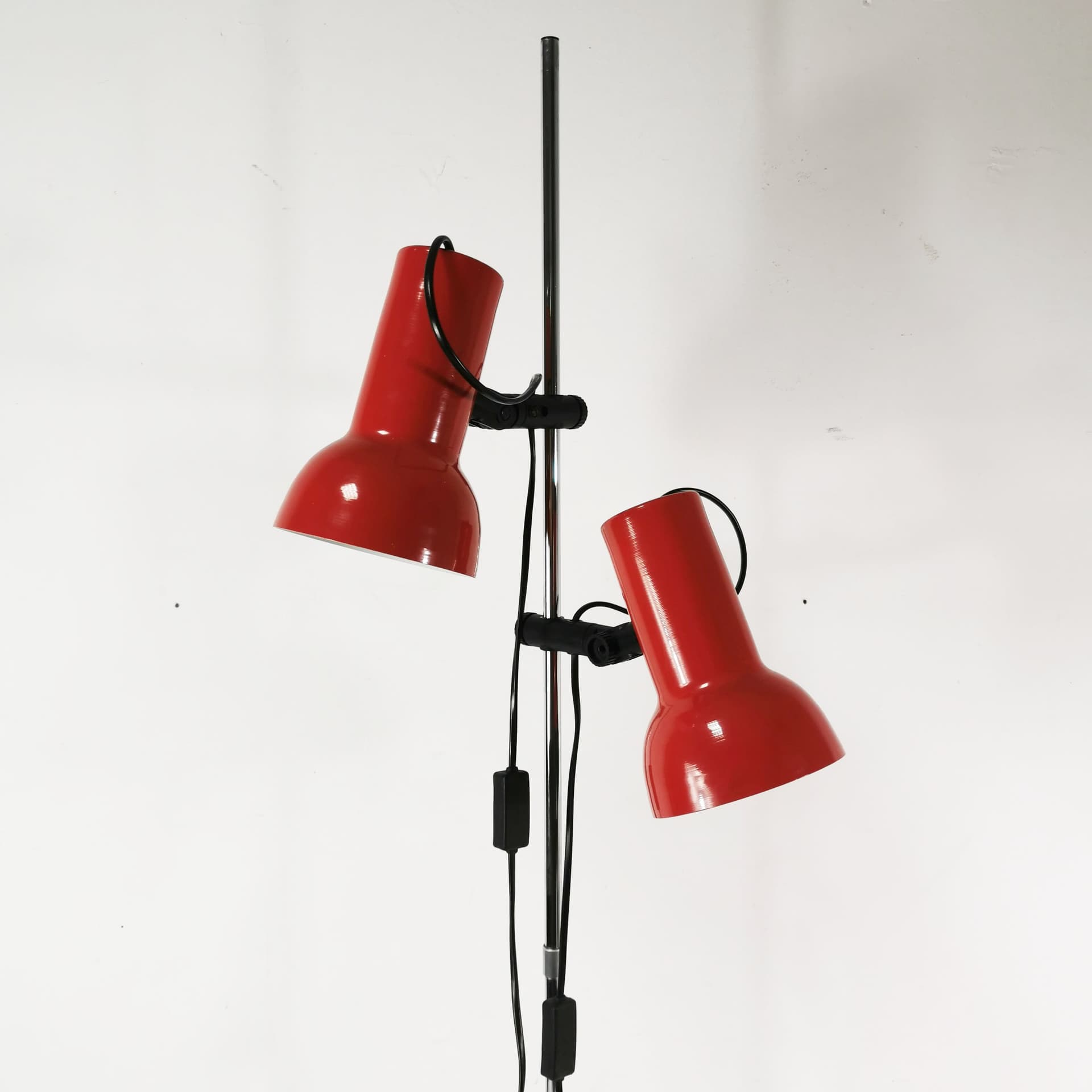 Floor lamp, red, metal, Horn Belysning, Denmark, 1960s. - 358179