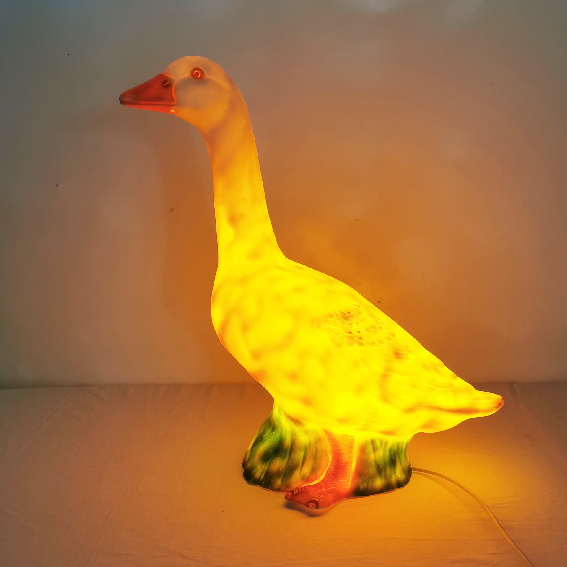 Lampa stołowa Pop Art, biały pomarańczowy zielony czerwony, plastik, Heico, Niemcy, lata 70. - 358210