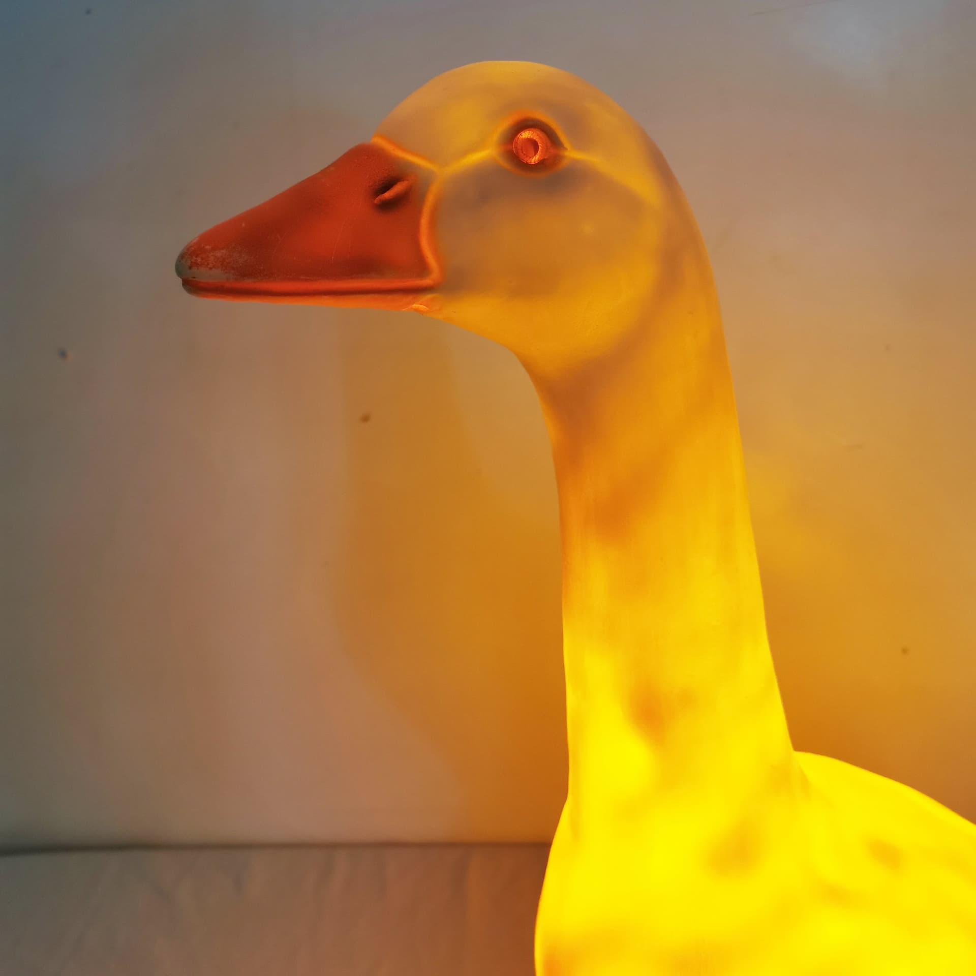 Lampa stołowa Pop Art, biały pomarańczowy zielony czerwony, plastik, Heico, Niemcy, lata 70. - 358211