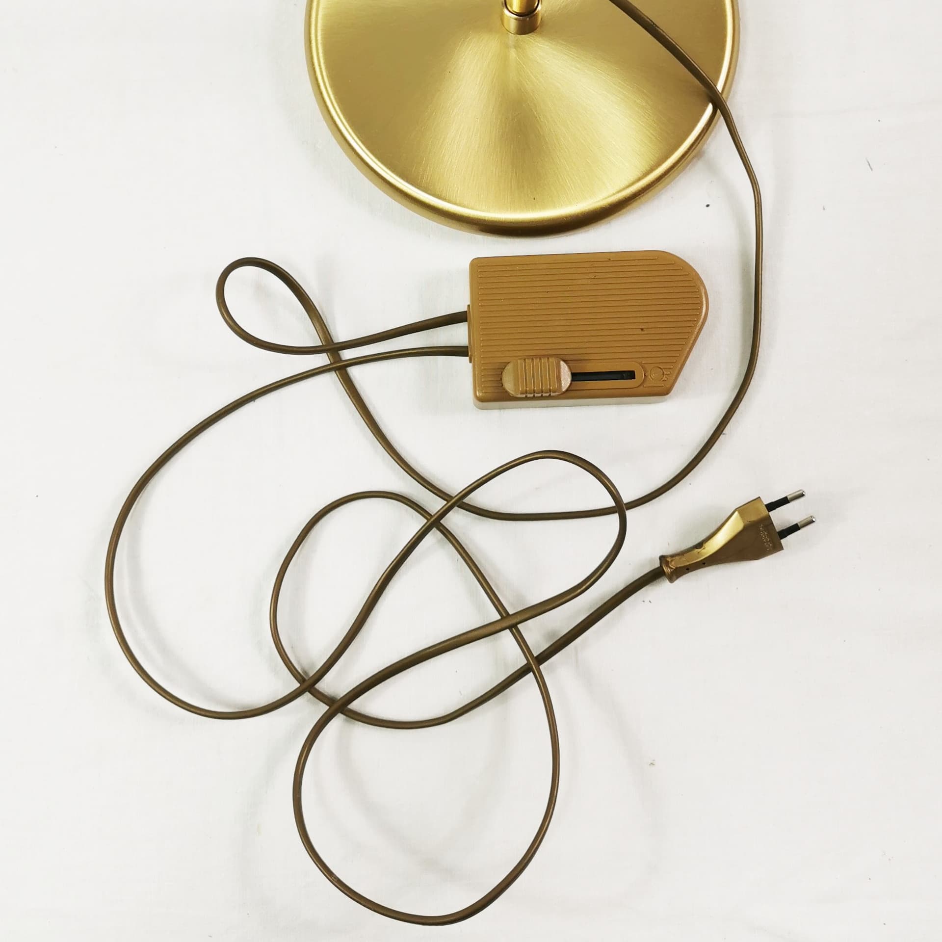 Floor lamp, gold brass, Germany, 1970s. - 358219