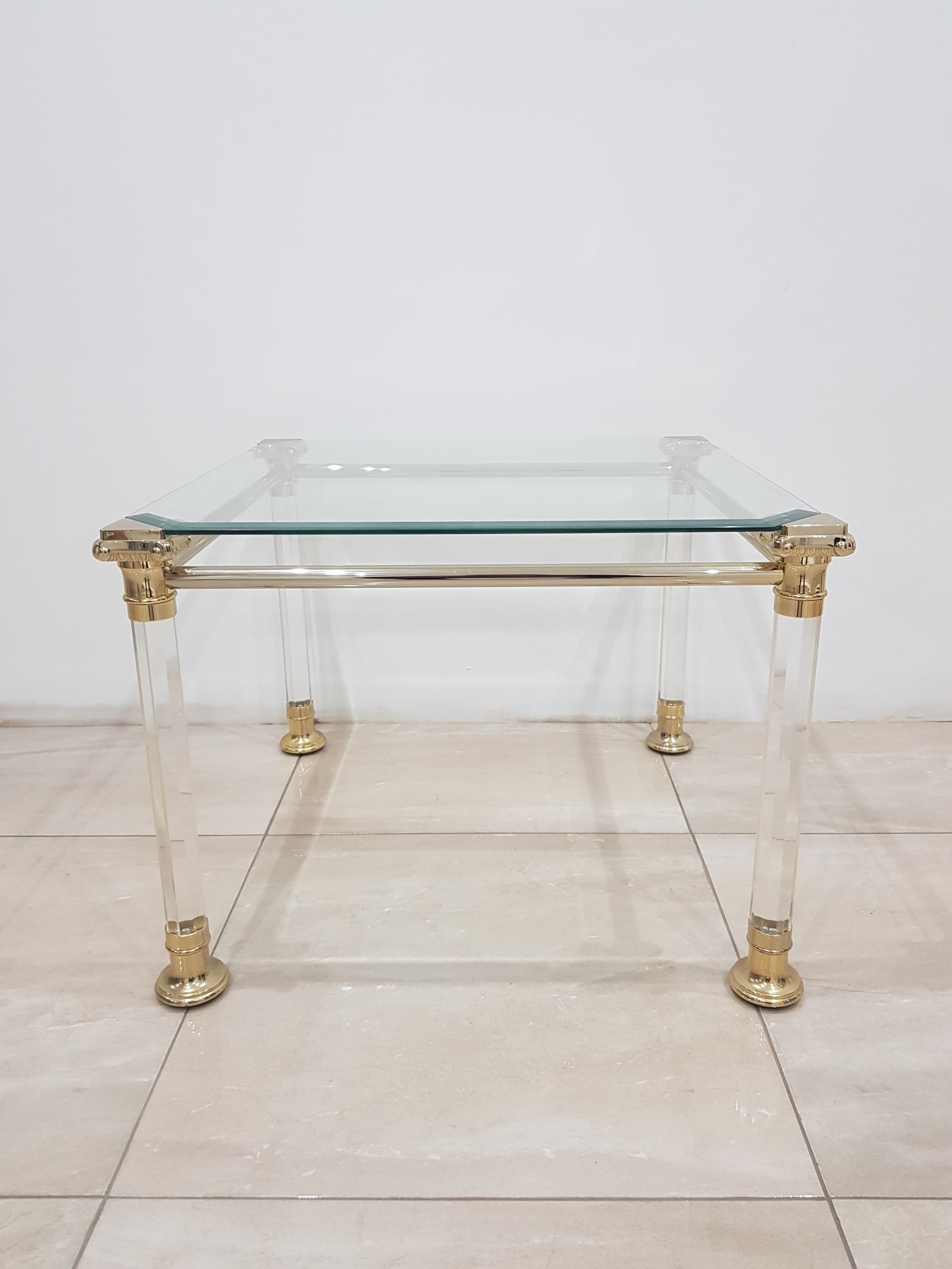 Coffee Table Hollywood Regency, gold-plated metal transparent acrylic glass, Italy, 1970s. - 358286