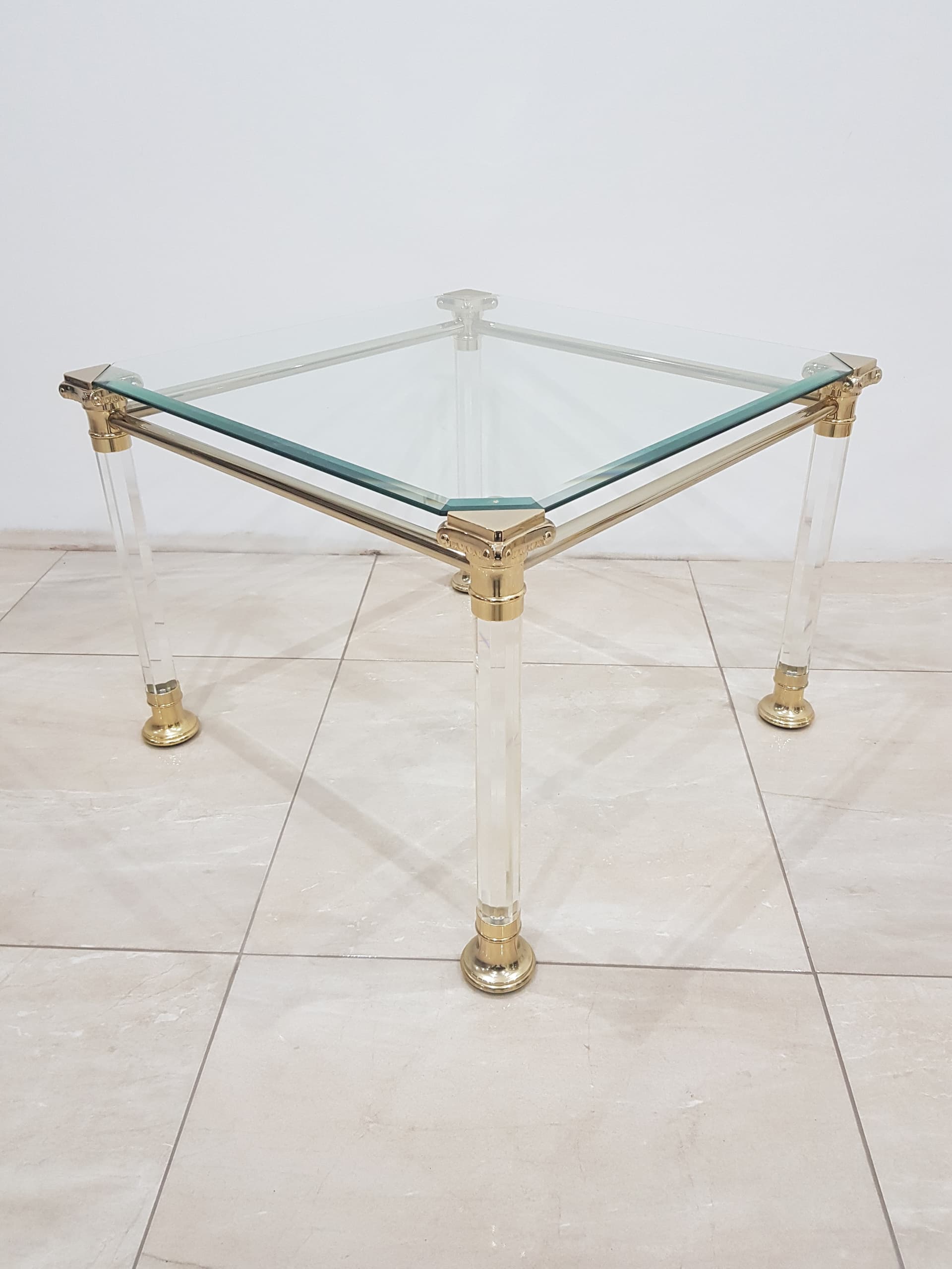 Coffee Table Hollywood Regency, gold-plated metal transparent acrylic glass, Italy, 1970s. - 358284