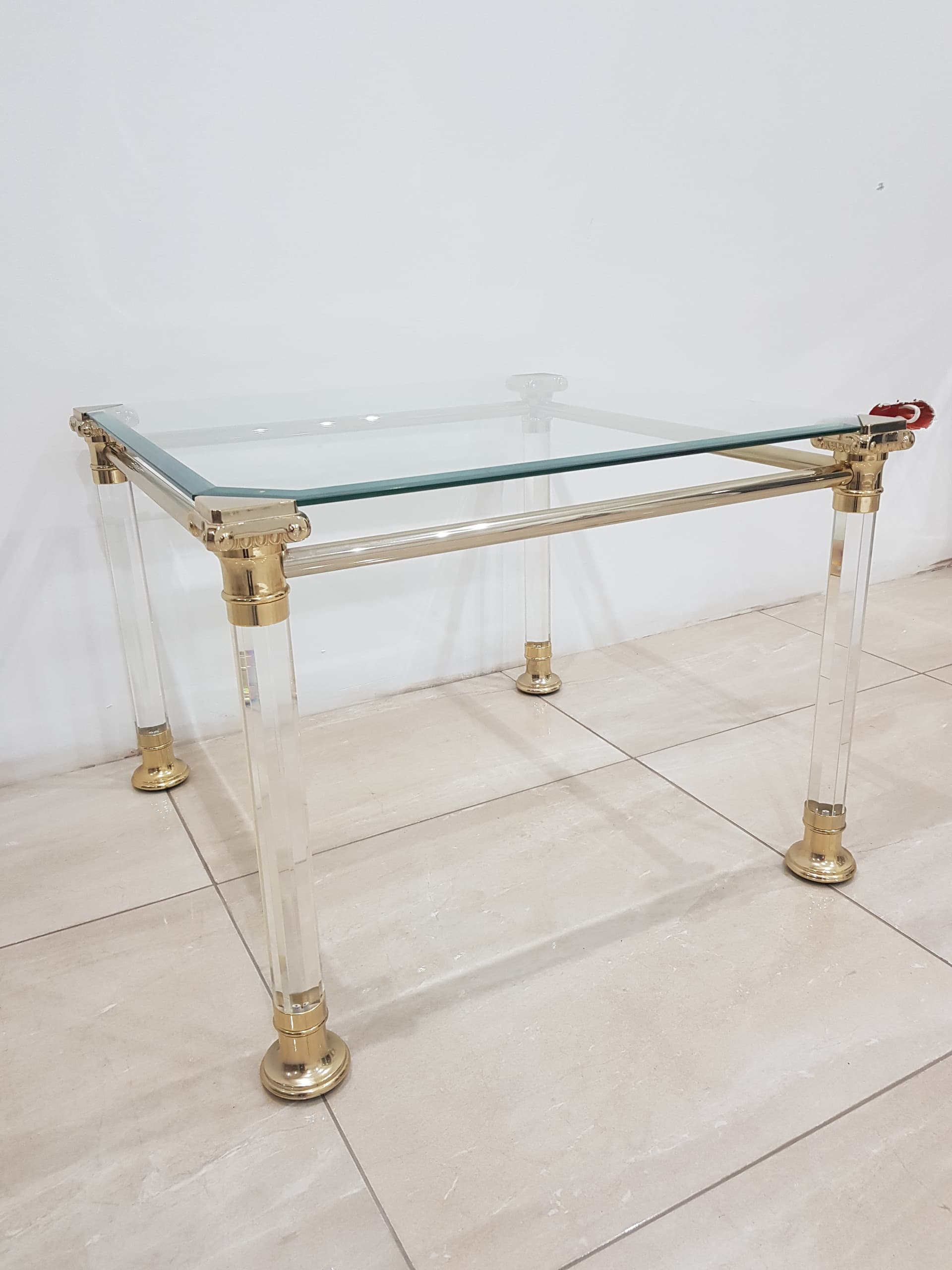 Coffee Table Hollywood Regency, gold-plated metal transparent acrylic glass, Italy, 1970s. - 358290