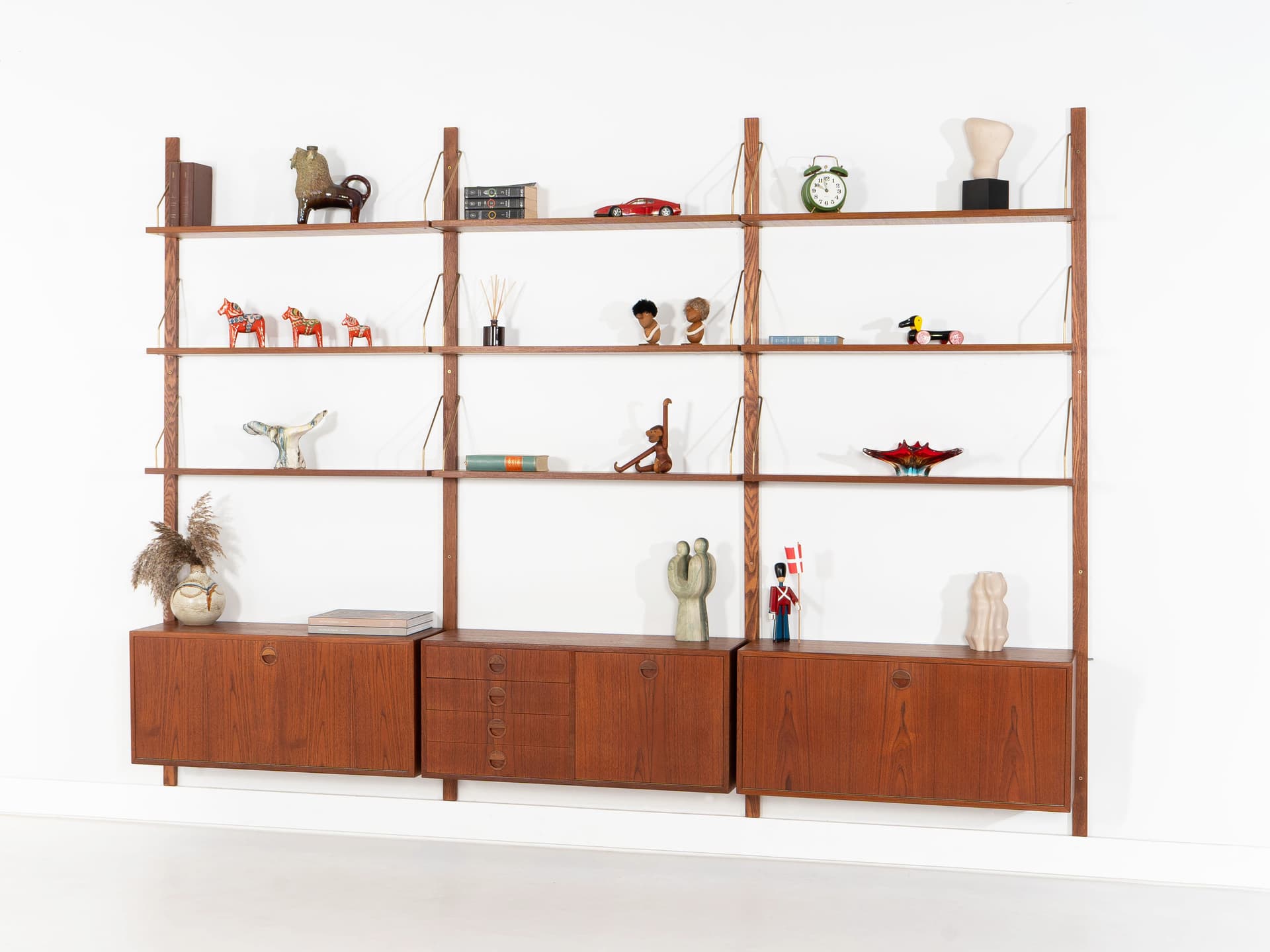 Regał systemowy, teak brązowy, proj. R. Thygesen & J. Sørensen, HG Furniture, Dania, lata 60. - 358323