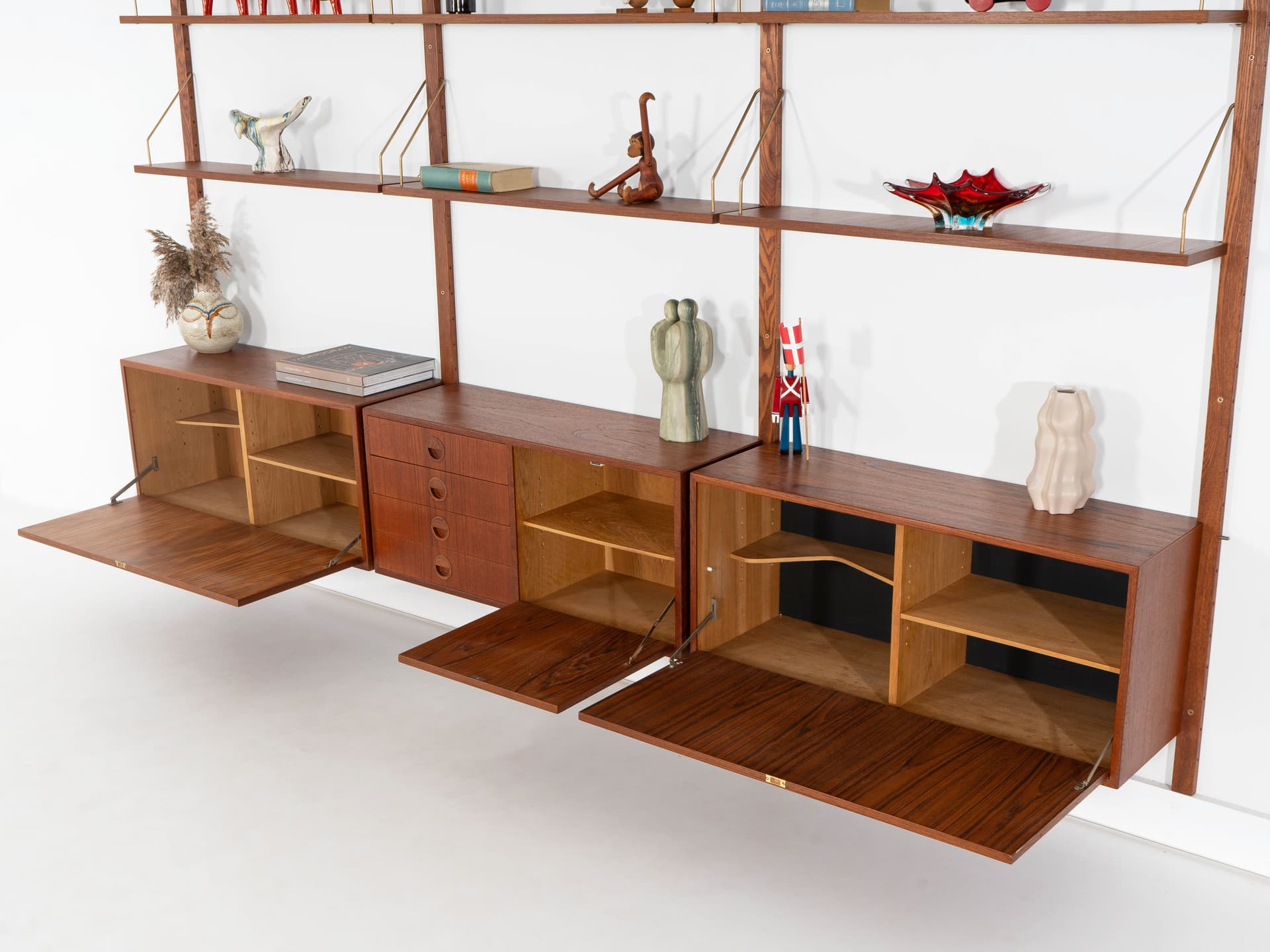 Regał systemowy, teak brązowy, proj. R. Thygesen & J. Sørensen, HG Furniture, Dania, lata 60. - 358328