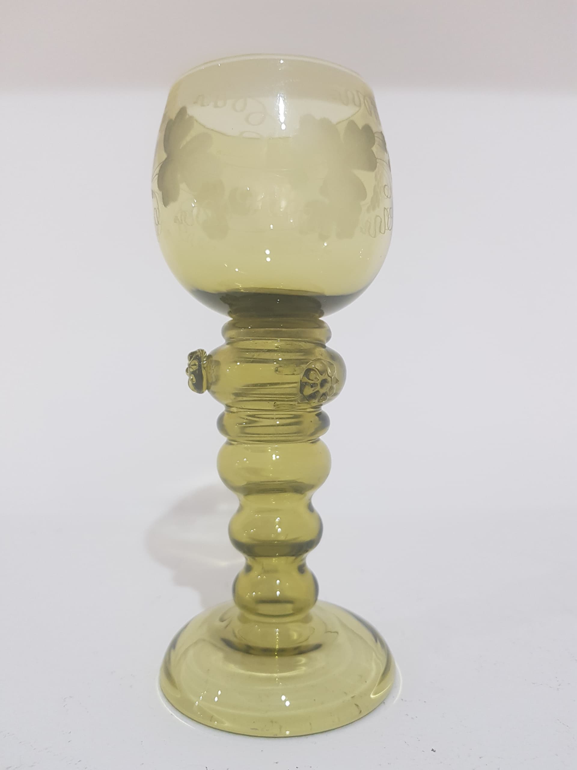 Goblet Remer, olive-yellow transparent glass, Theresienthal / Michael von Poschinger, Germany, early 20th c. - 358416
