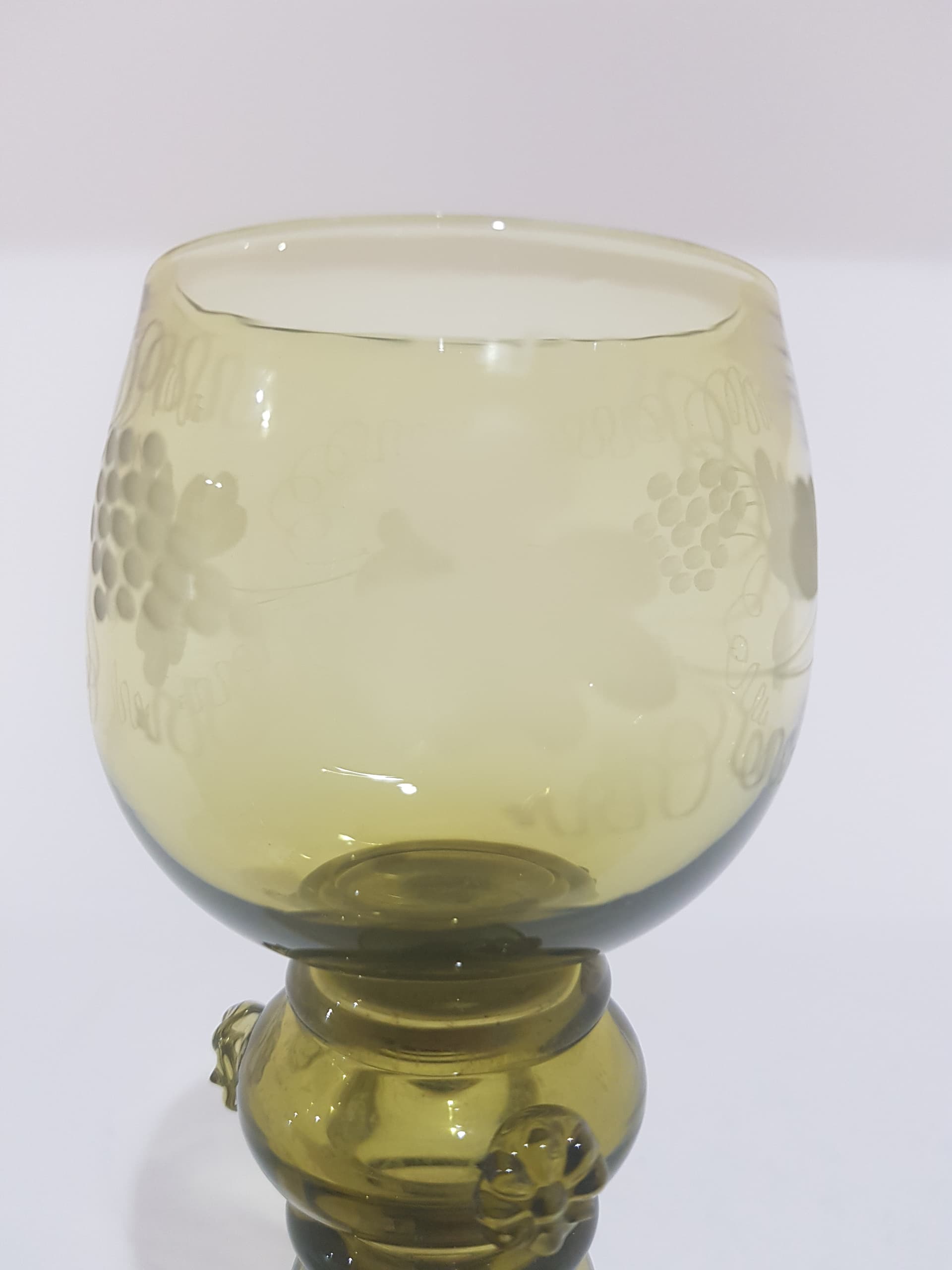Goblet Remer, olive-yellow transparent glass, Theresienthal / Michael von Poschinger, Germany, early 20th c. - 358422