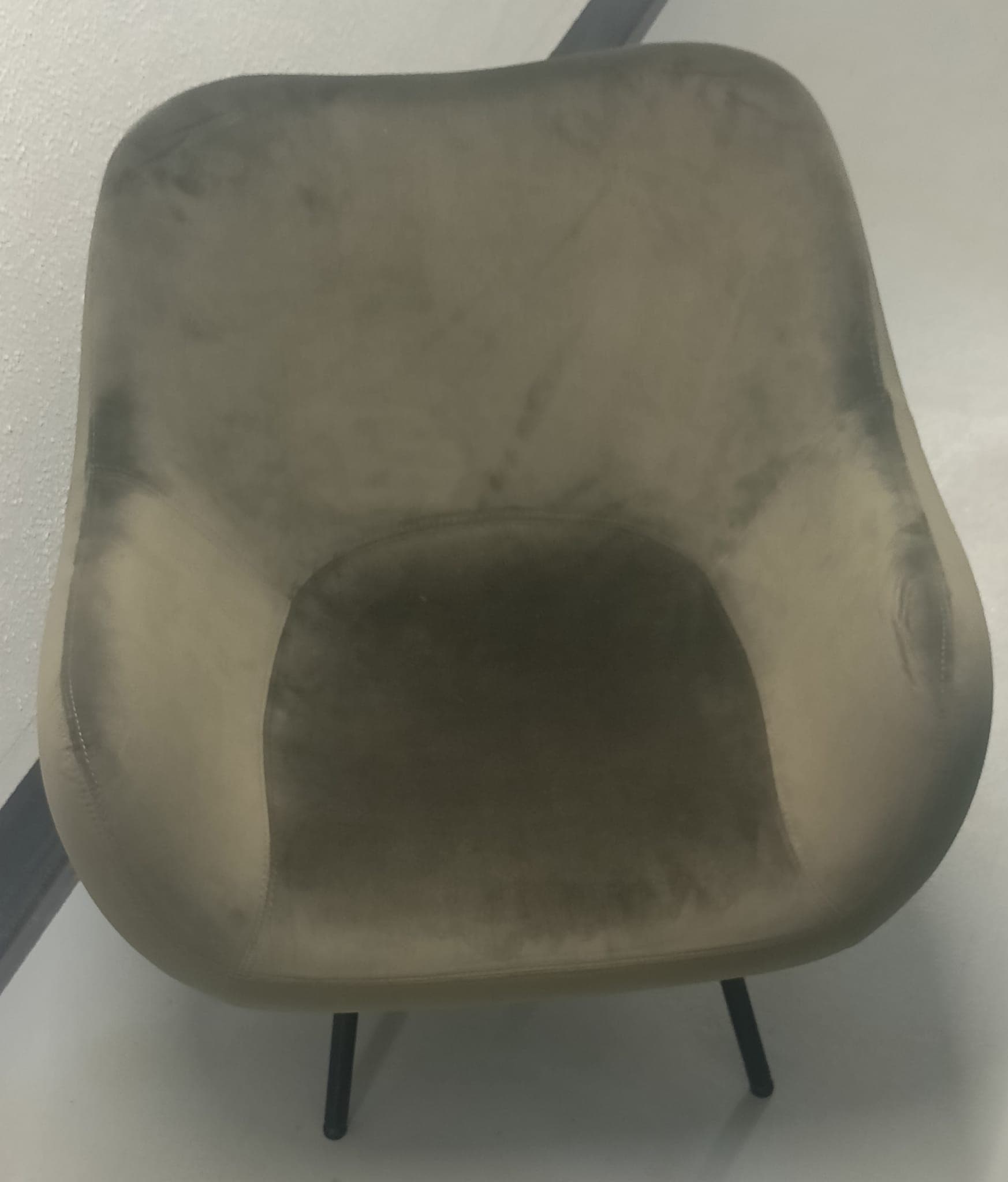 Armchair RM58 Soft Velvet (Henry Fr Moss 208), black legs - 3170