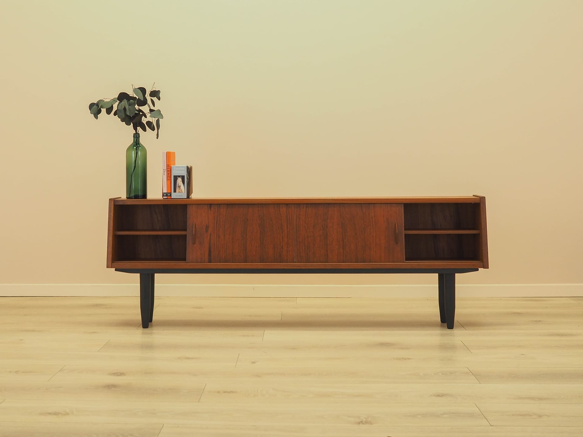 Sideboard, teak brązowy, nogi dębowe czarne, Dania, lata 60. - 358526