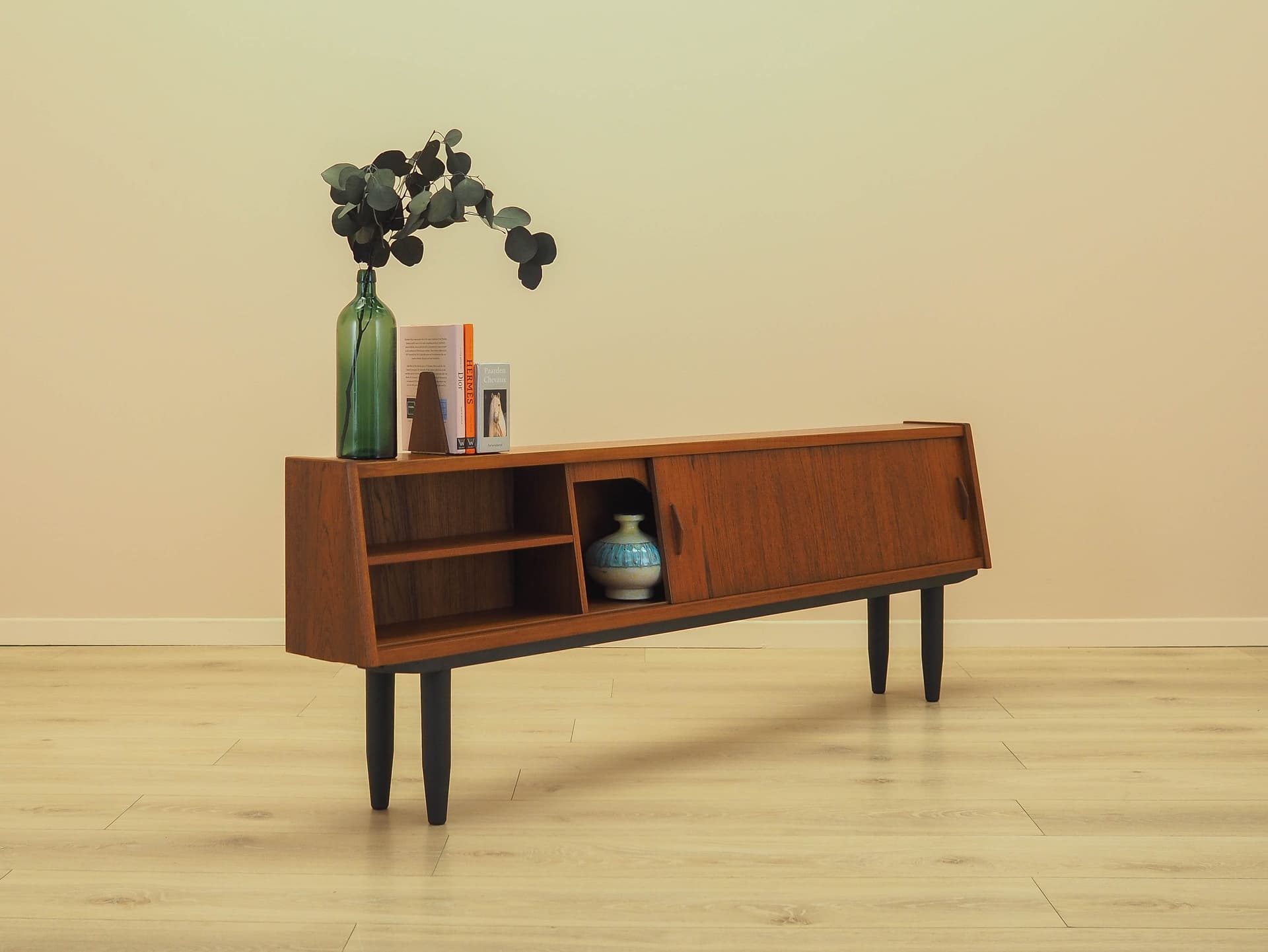 Sideboard, teak brązowy, nogi dębowe czarne, Dania, lata 60. - 358529