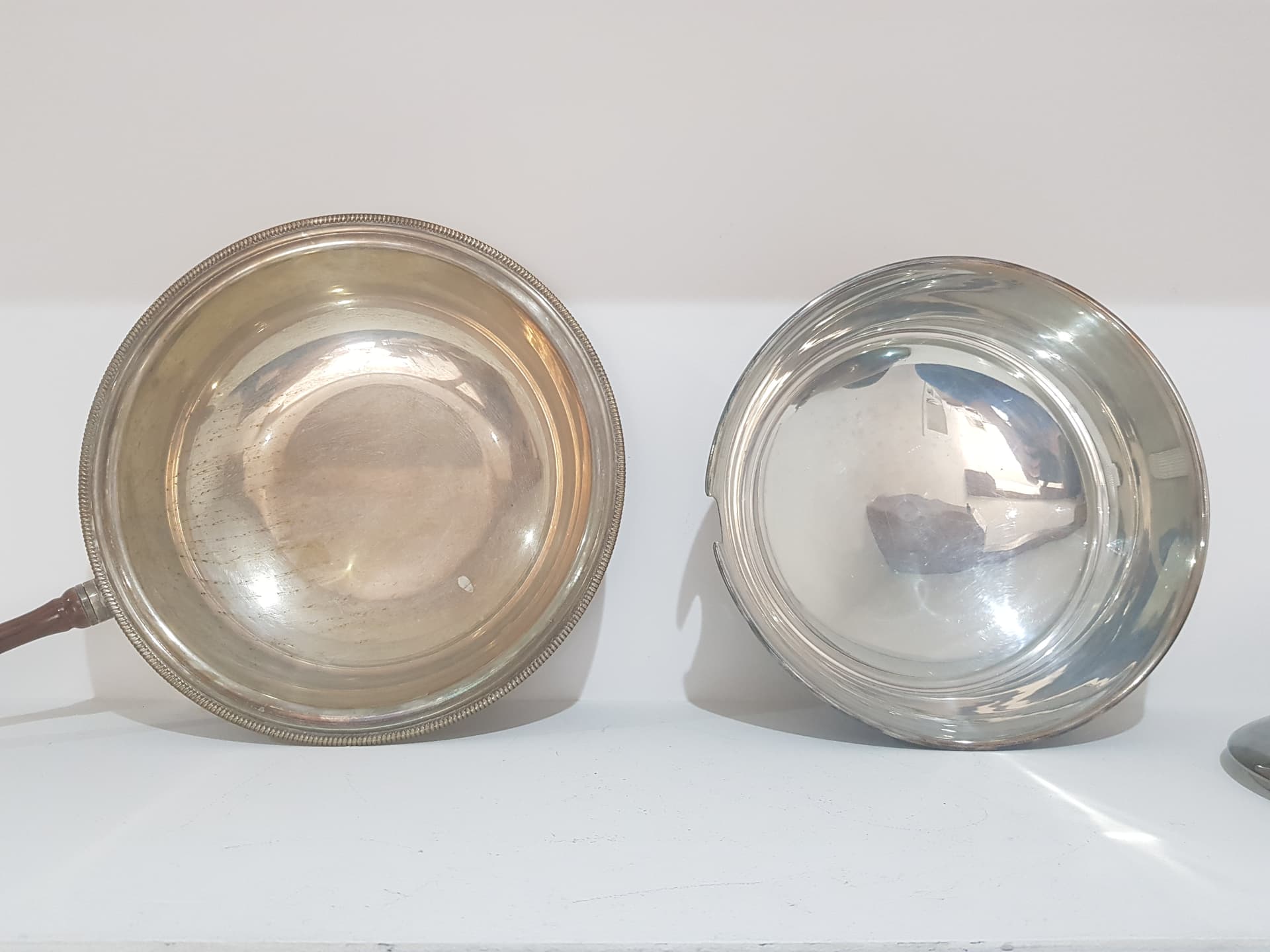 Food warmer, silver-plated metal, brown wood, France, 1950s - 358542