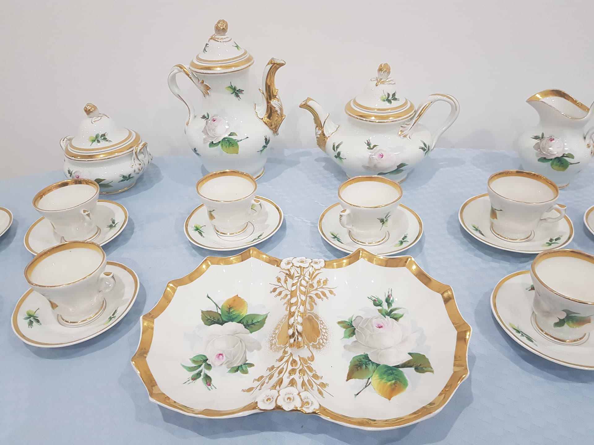 Twenty-eight piece coffee set, white gilded porcelain, KPM, Germany, 19th century - 358713