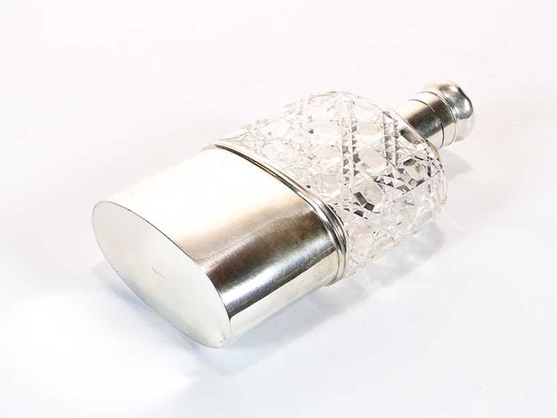 Hip Flask, transparent crystal, silver, Germany, 19th c. - 358915