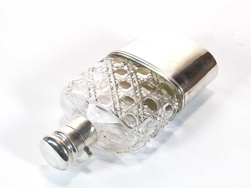 Hip Flask, transparent crystal, silver, Germany, 19th c. - 358926