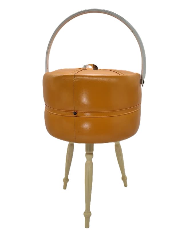 Sewing basket Mid-Century Modern, mustard vegan leather, cream wood, Western Europe, 1970s - DIMENSION