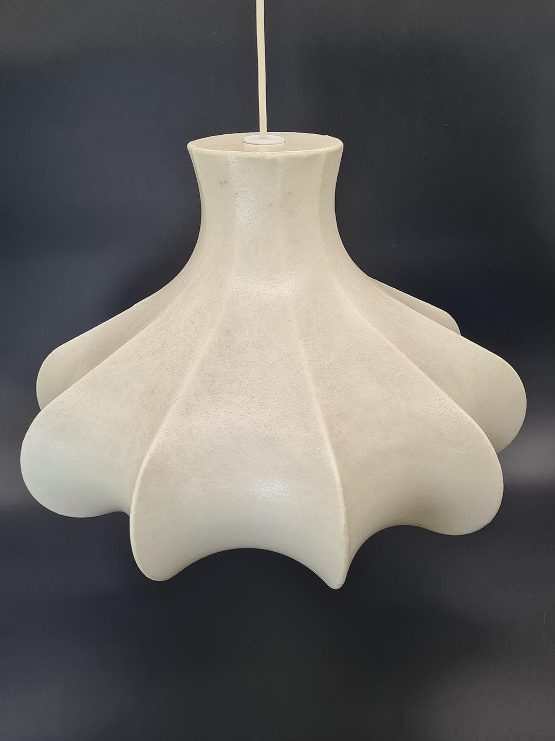 Pendant lamp Cocoon Flower, cream, metal resin, by F. Wauer, Goldkant Leuchten, Germany, 1960s. - 359118