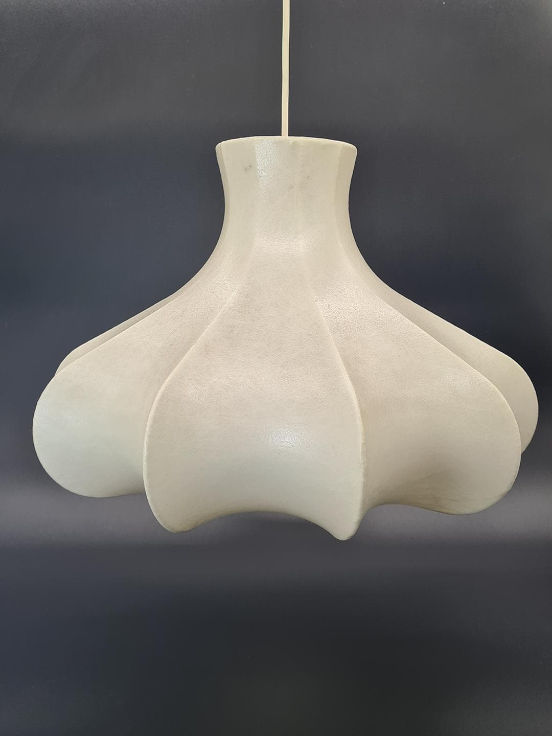 Pendant lamp Cocoon Flower, cream, metal resin, by F. Wauer, Goldkant Leuchten, Germany, 1960s. - 359119