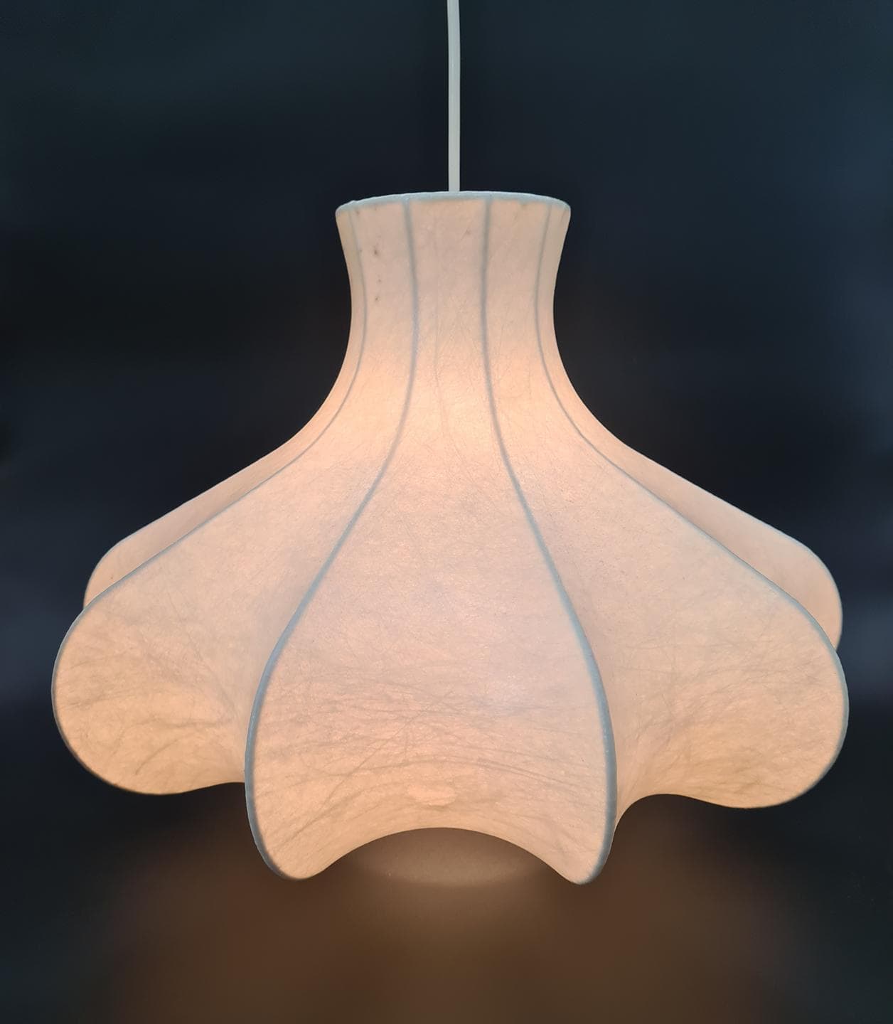 Pendant lamp Cocoon Flower, cream, metal resin, by F. Wauer, Goldkant Leuchten, Germany, 1960s. - 359114