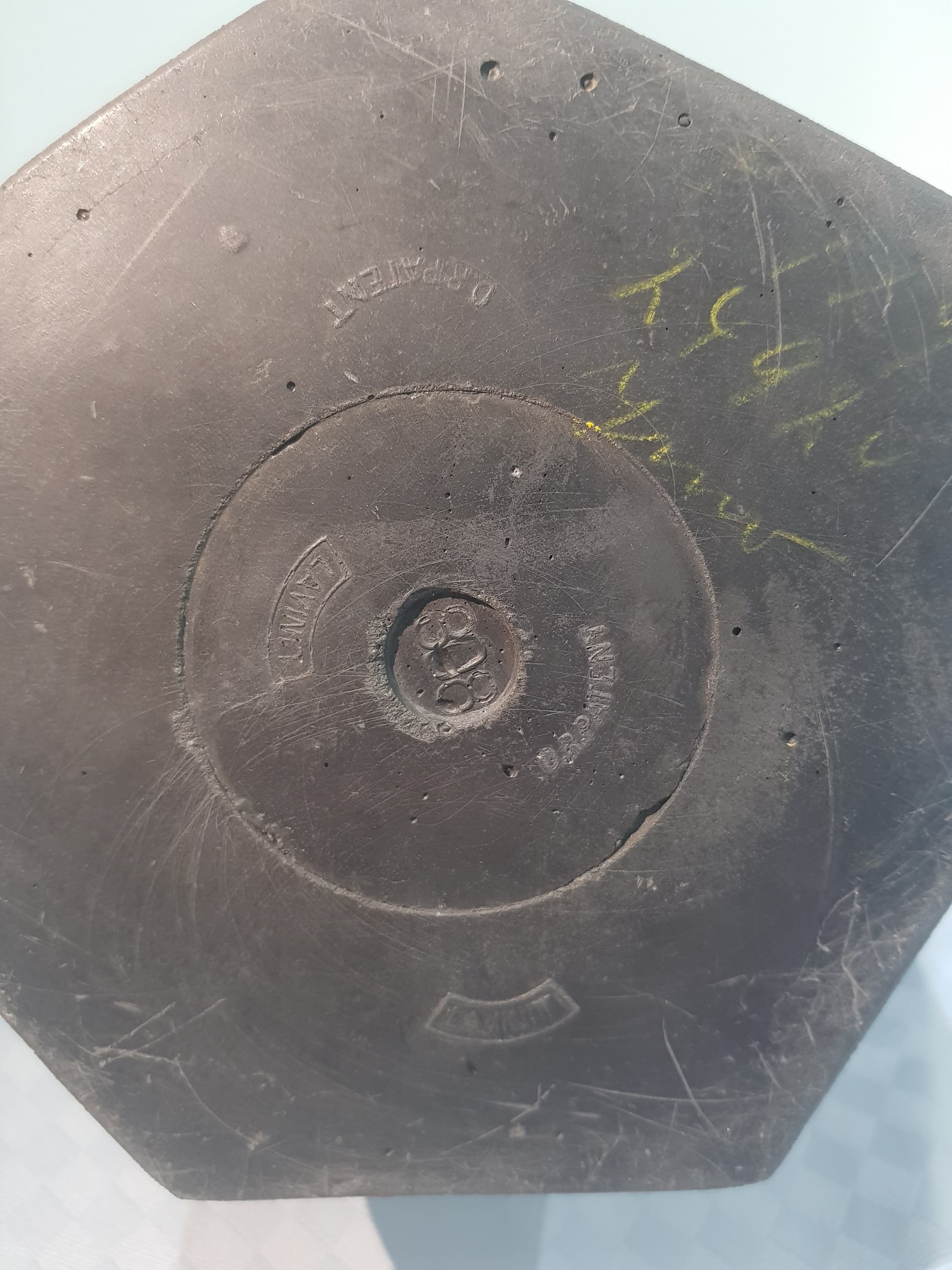 Rzeźba Puchacz, lawinit czarny, art. Curth, Henker & Co., Niemcy, lata 20. - 359200