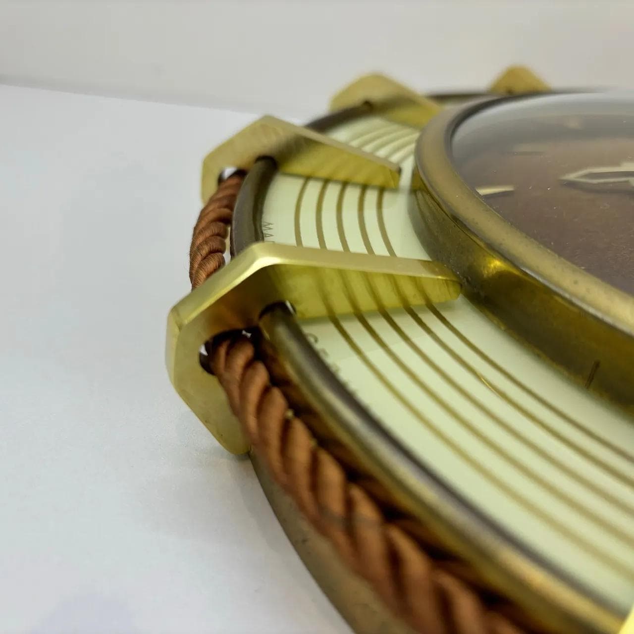 Zegar ścienny, mosiądz beżowy, UPG Halle, Niemcy, lata 60. - 26430