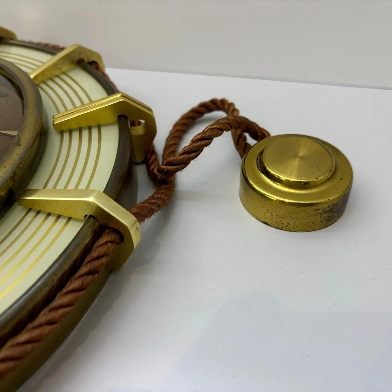 Zegar ścienny, mosiądz beżowy, UPG Halle, Niemcy, lata 60. - 26431