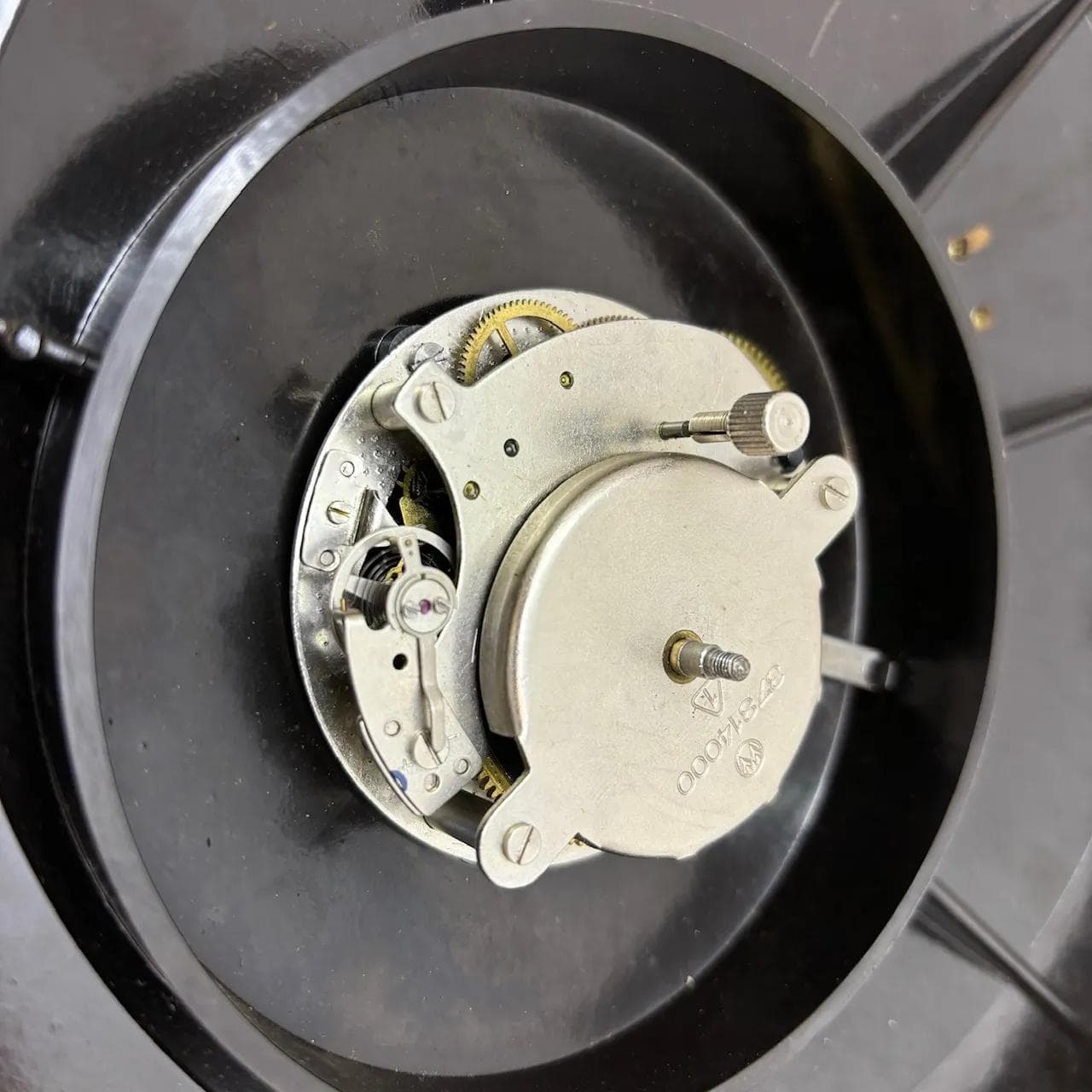 Zegar ścienny, mosiądz beżowy, UPG Halle, Niemcy, lata 60. - 26434