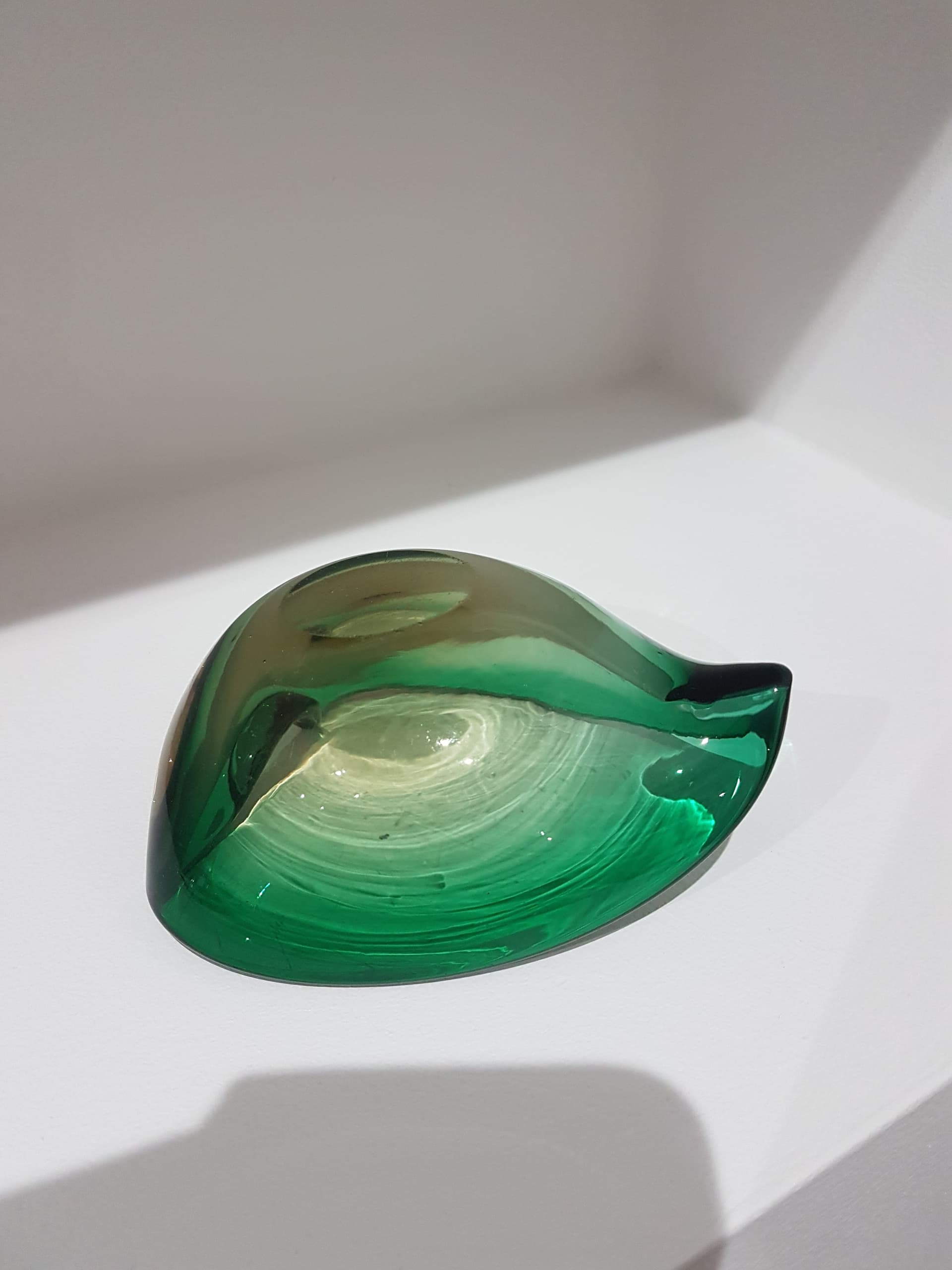 Ashtray, green-brown glass, by E. Beranek, Škrdlovice, Czechoslovakia, 1960s. - 359823