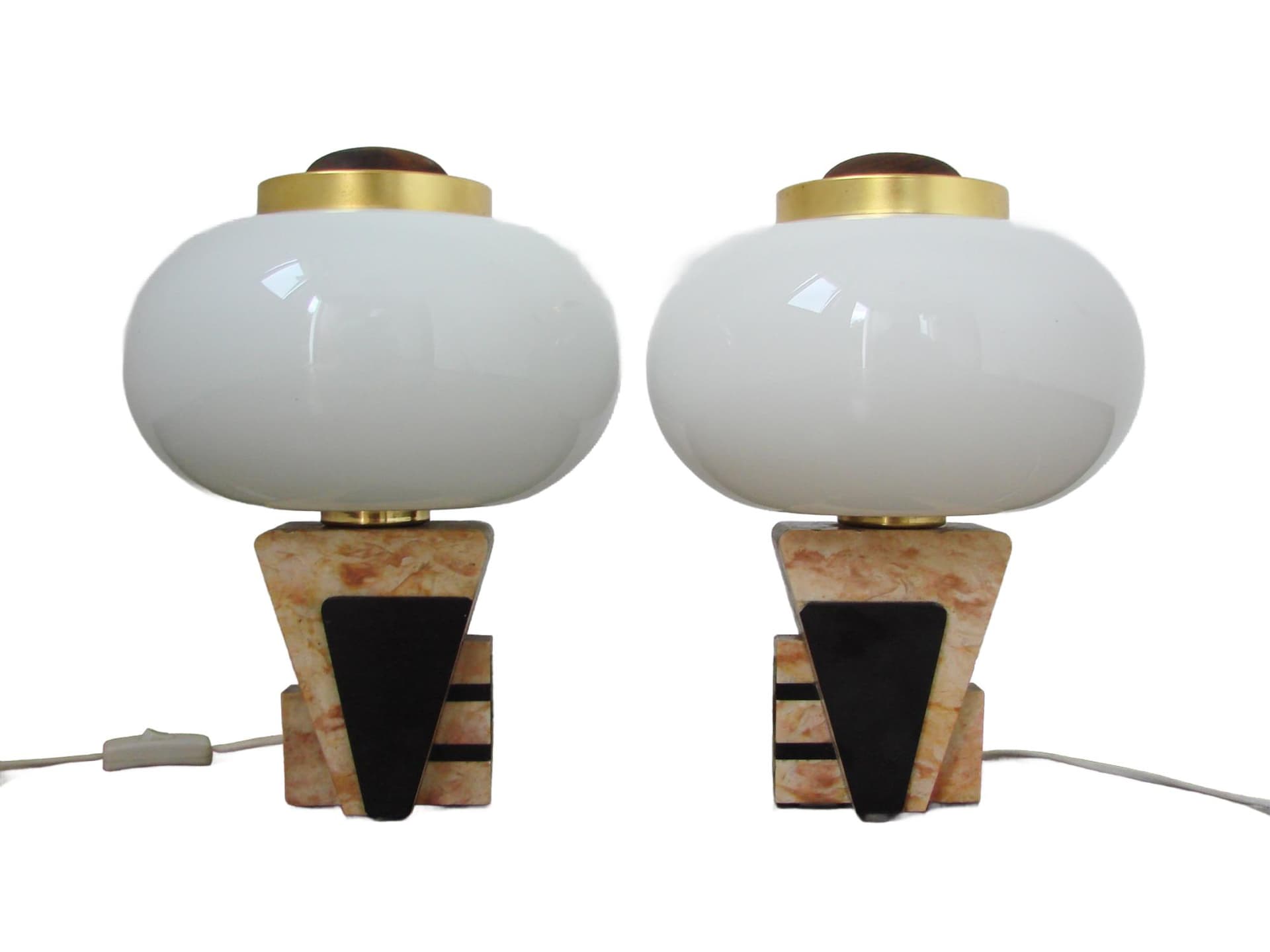 Para lamp stołowych Art Deco, szkło opalowe białe, kamień beżowy, metal czarny, mosiądz złoty, lata 50.
