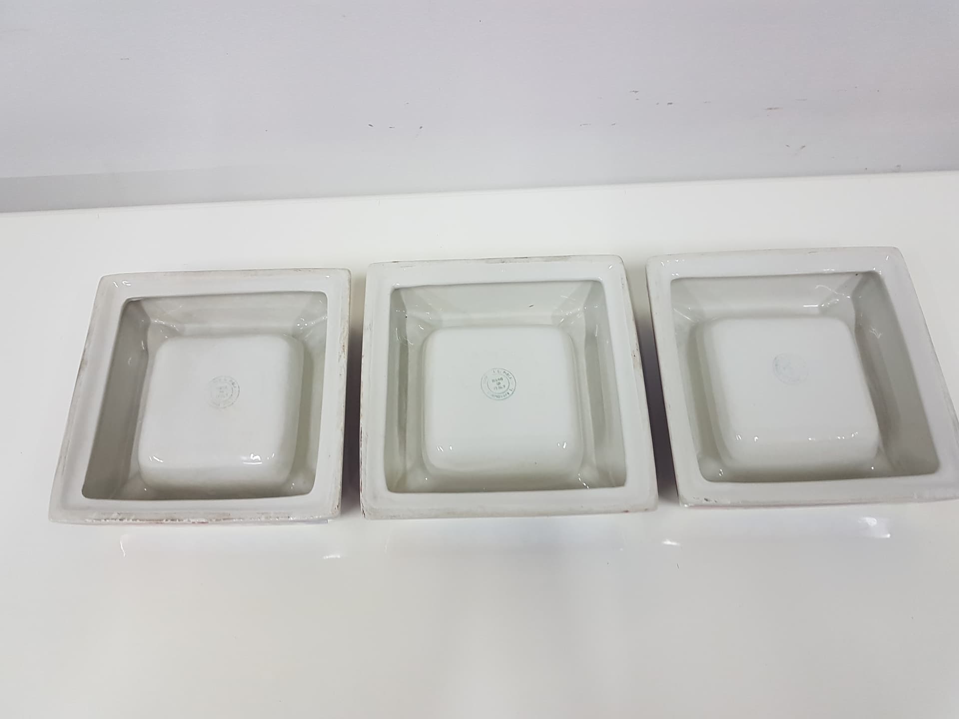 Set of three ashtrays Cinzano, white, blue, red, ceramics, Italy, 1960s. - 360450