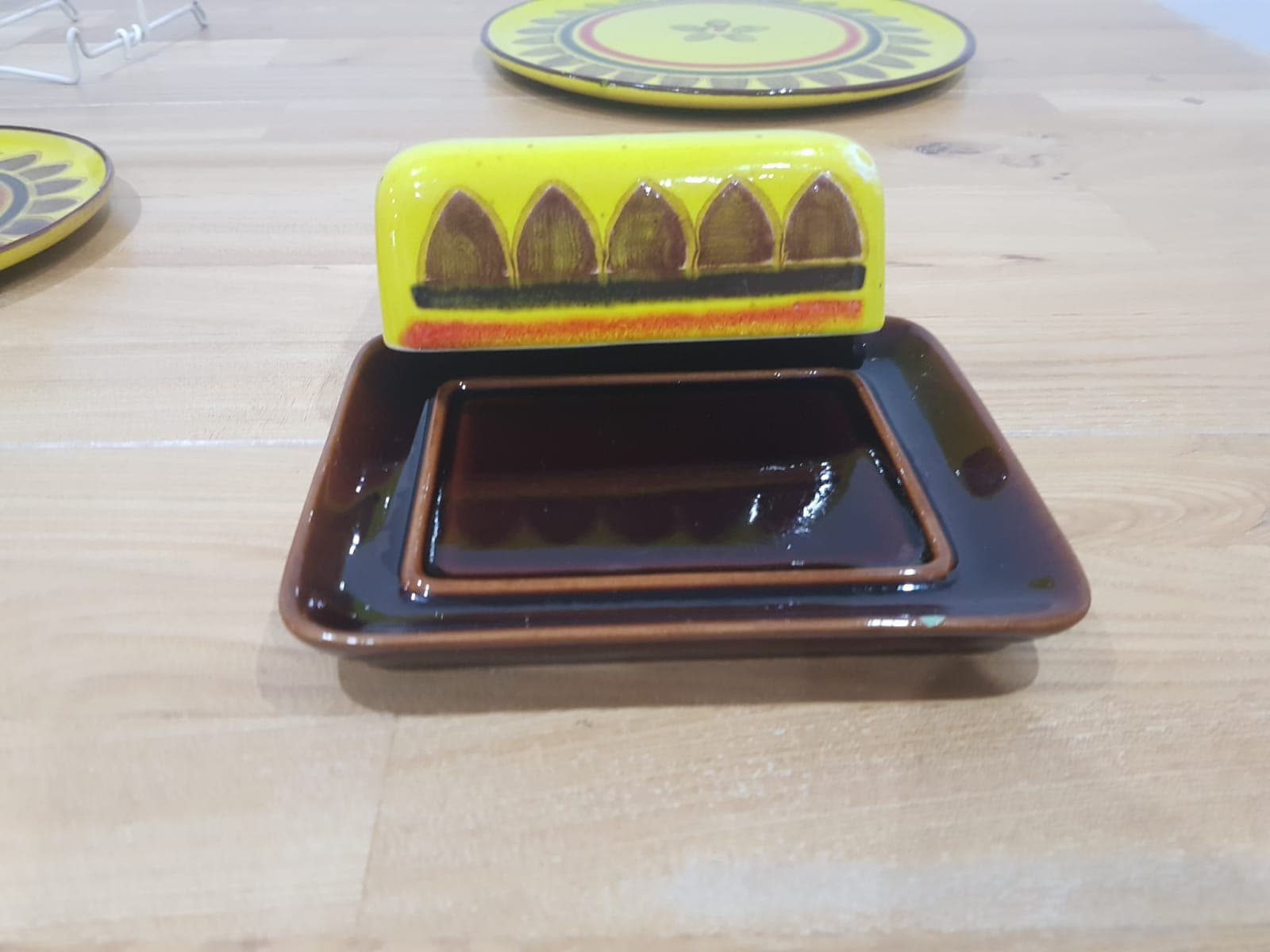 Twenty-five piece dinnerware set, yellow brown orange ceramic, Zell am Harmersbach, Germany, 1980s. - 360863