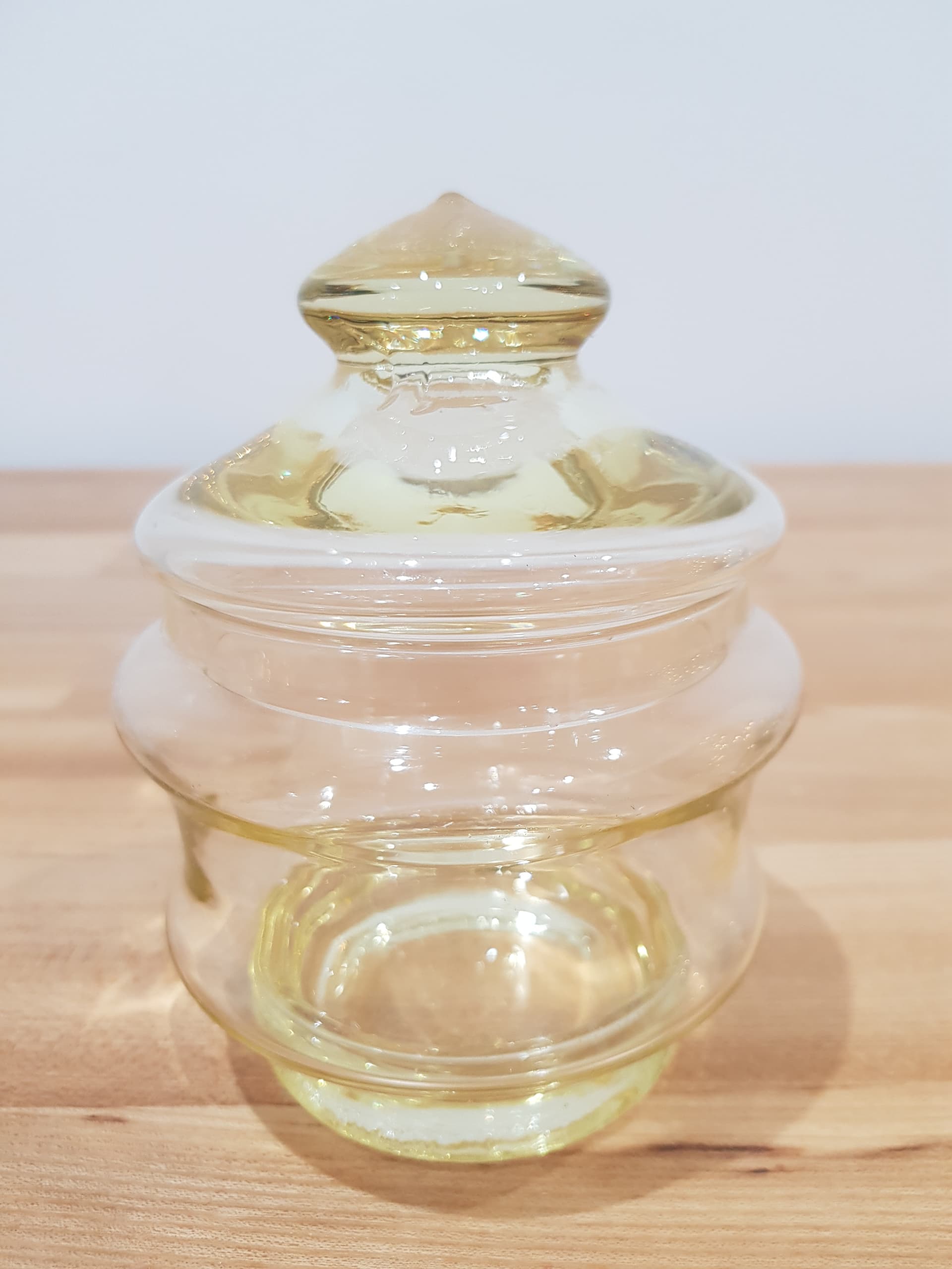 Bonbonniere, yellow glass, Austria, 1950s - 361031