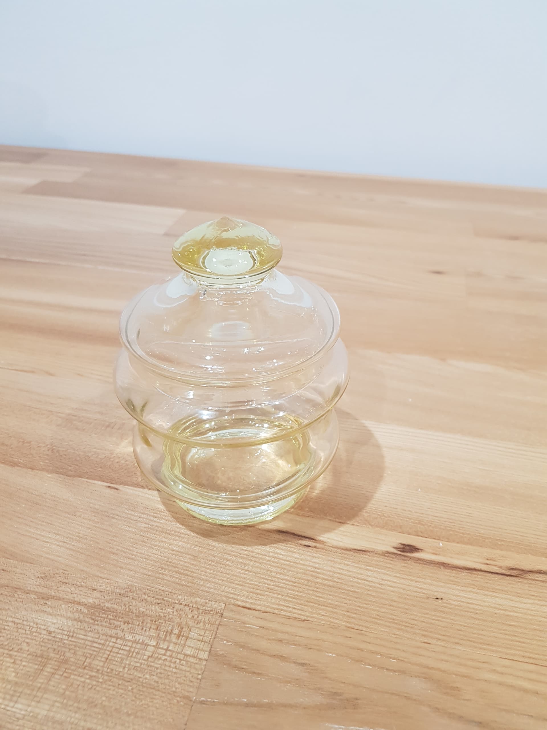 Bonbonniere, yellow glass, Austria, 1950s - 361033
