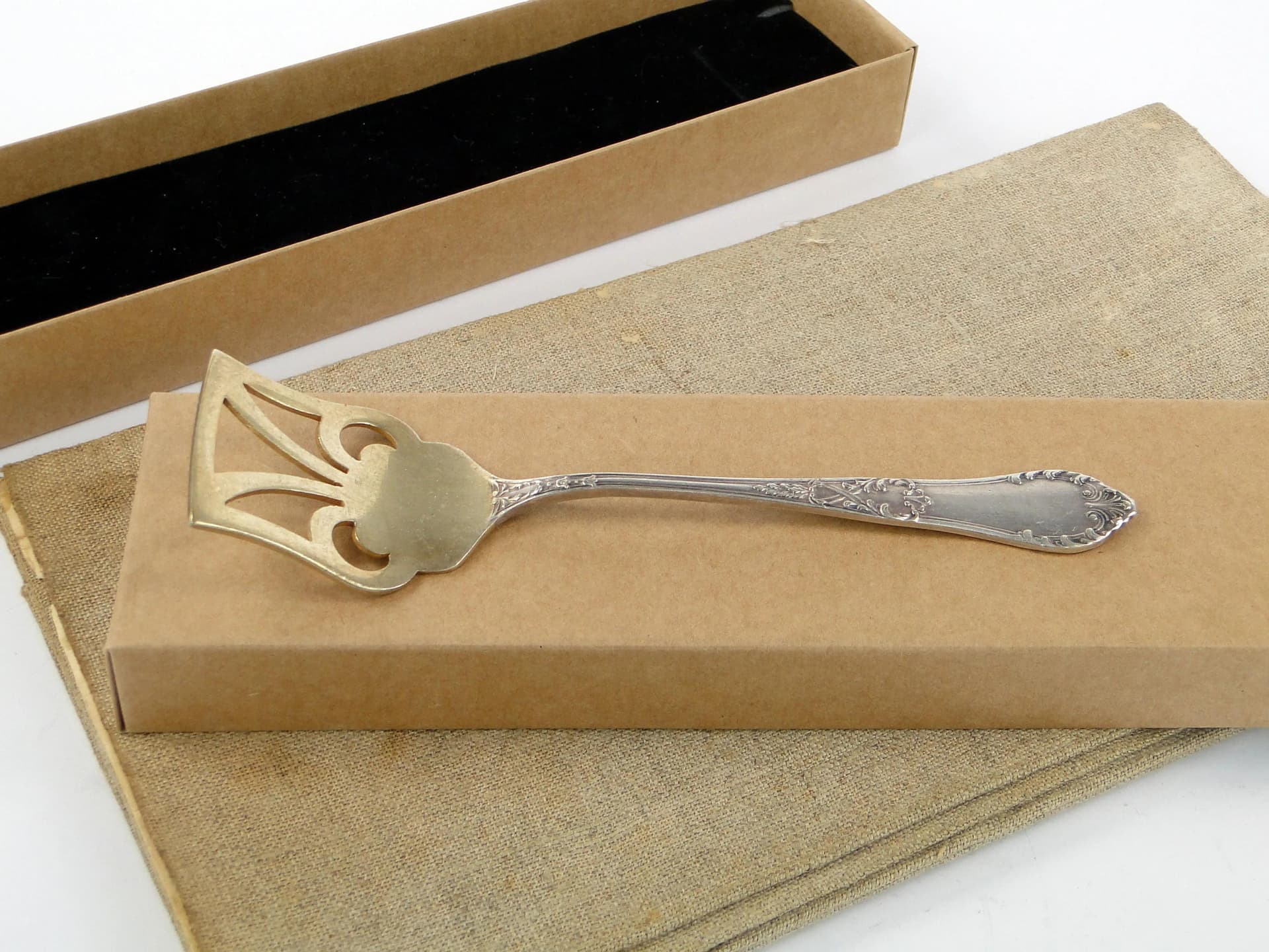 Fish spoon, gold, silver, metal, Fraget, Poland, 1930s. - 361066