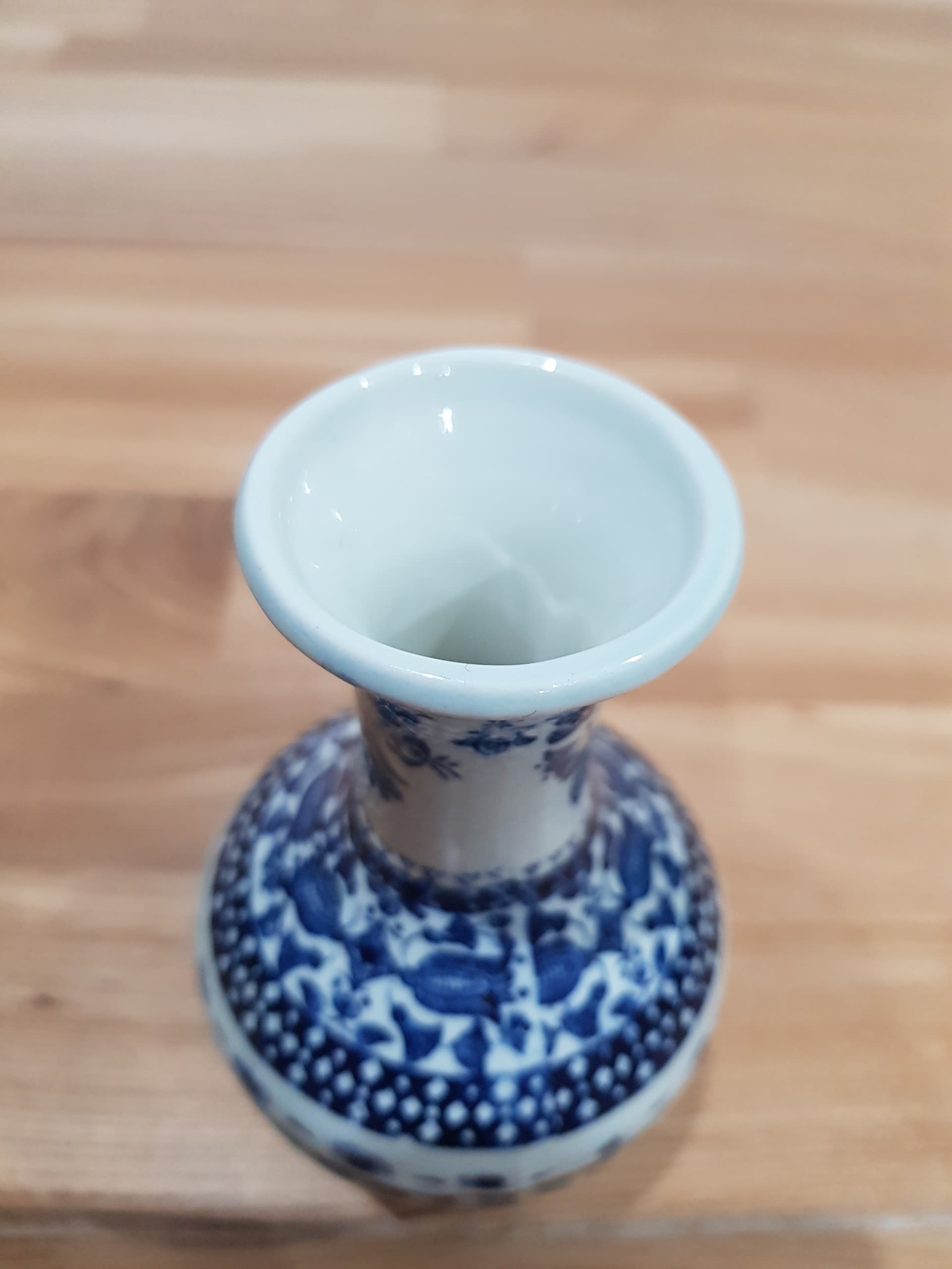 Vase King Gustav, Delft Blue, white blue ceramic, Royal Sphinx Maastricht, Netherlands, 1960s. - 361140