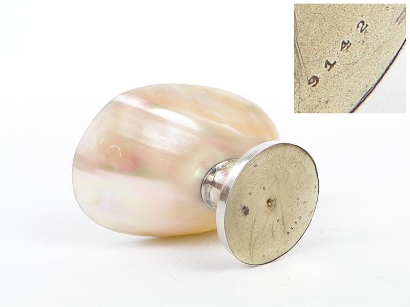Edwardian Salt Cellar, creamy white shell, silver, Cris Ford & Noriss, United Kingdom, early 20th c. - 361211