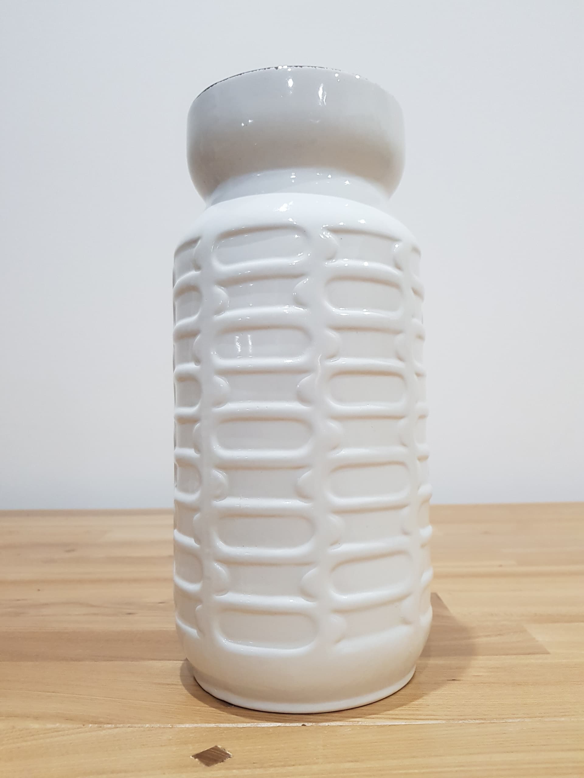 Vase Space Age, white, ceramic, Germany, 1970s - 361512