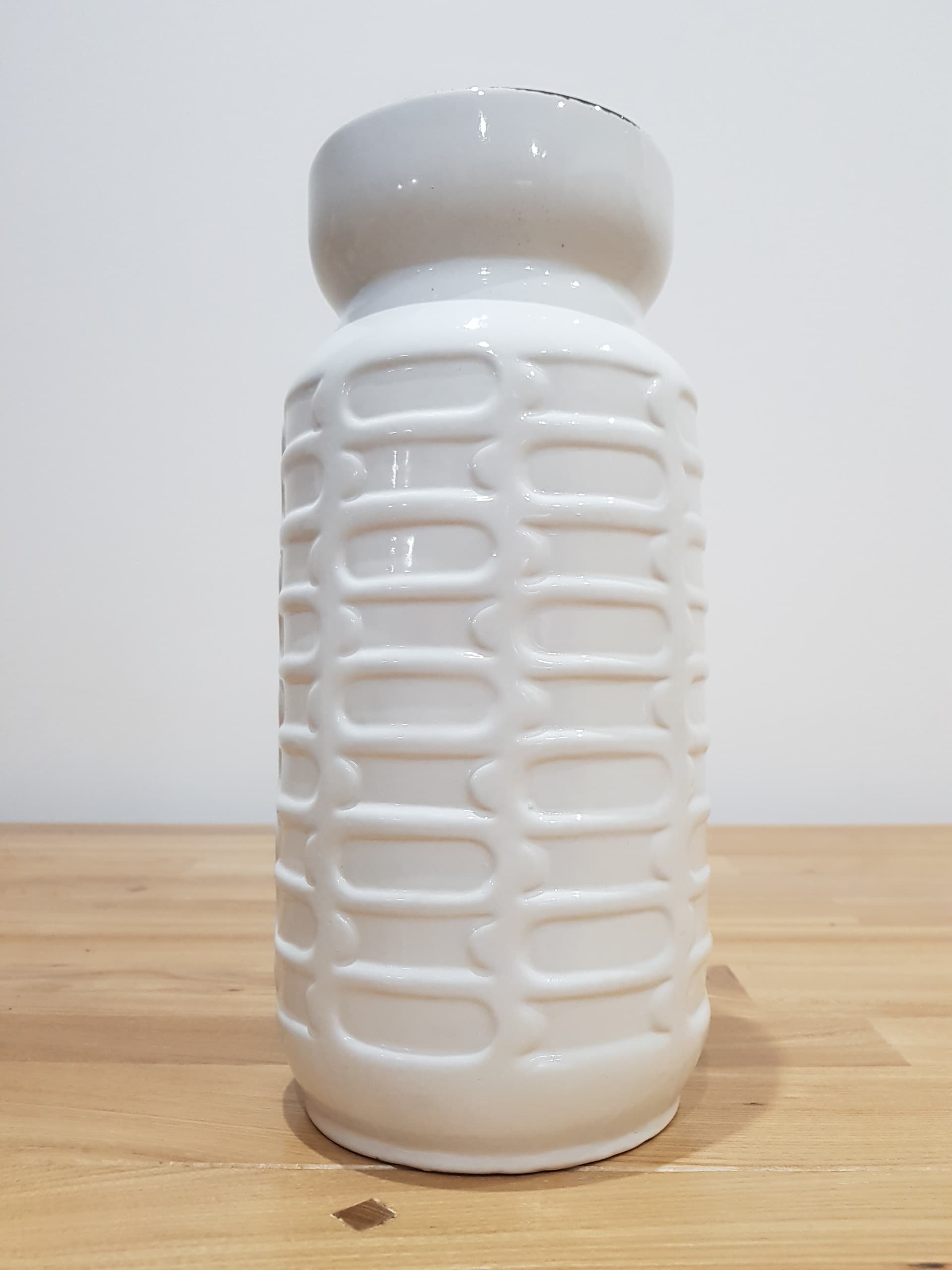 Vase Space Age, white, ceramic, Germany, 1970s - 361508
