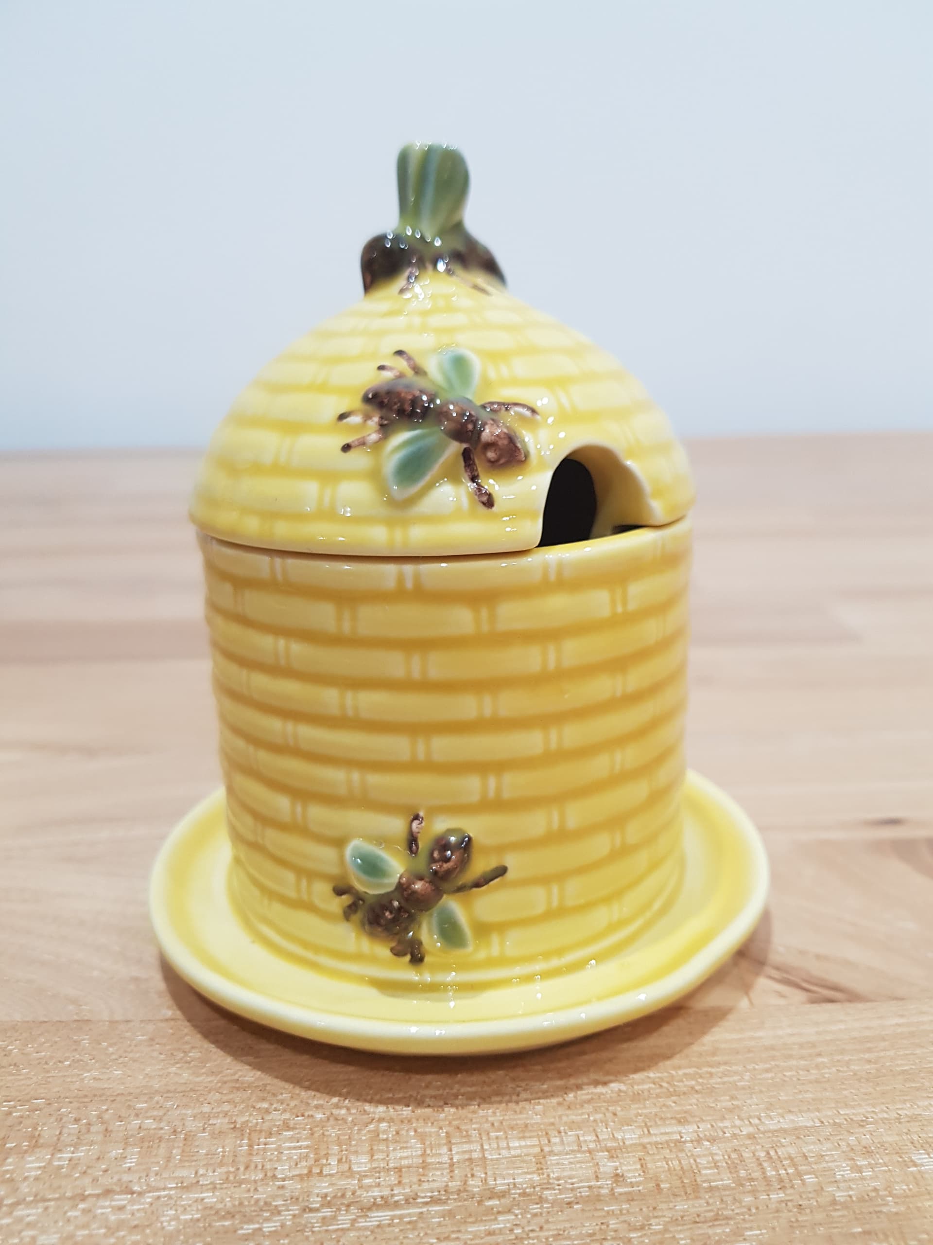 Sugar Bowl Beehive, yellow, porcelain, Goebel, Germany, 1970s. - 361562