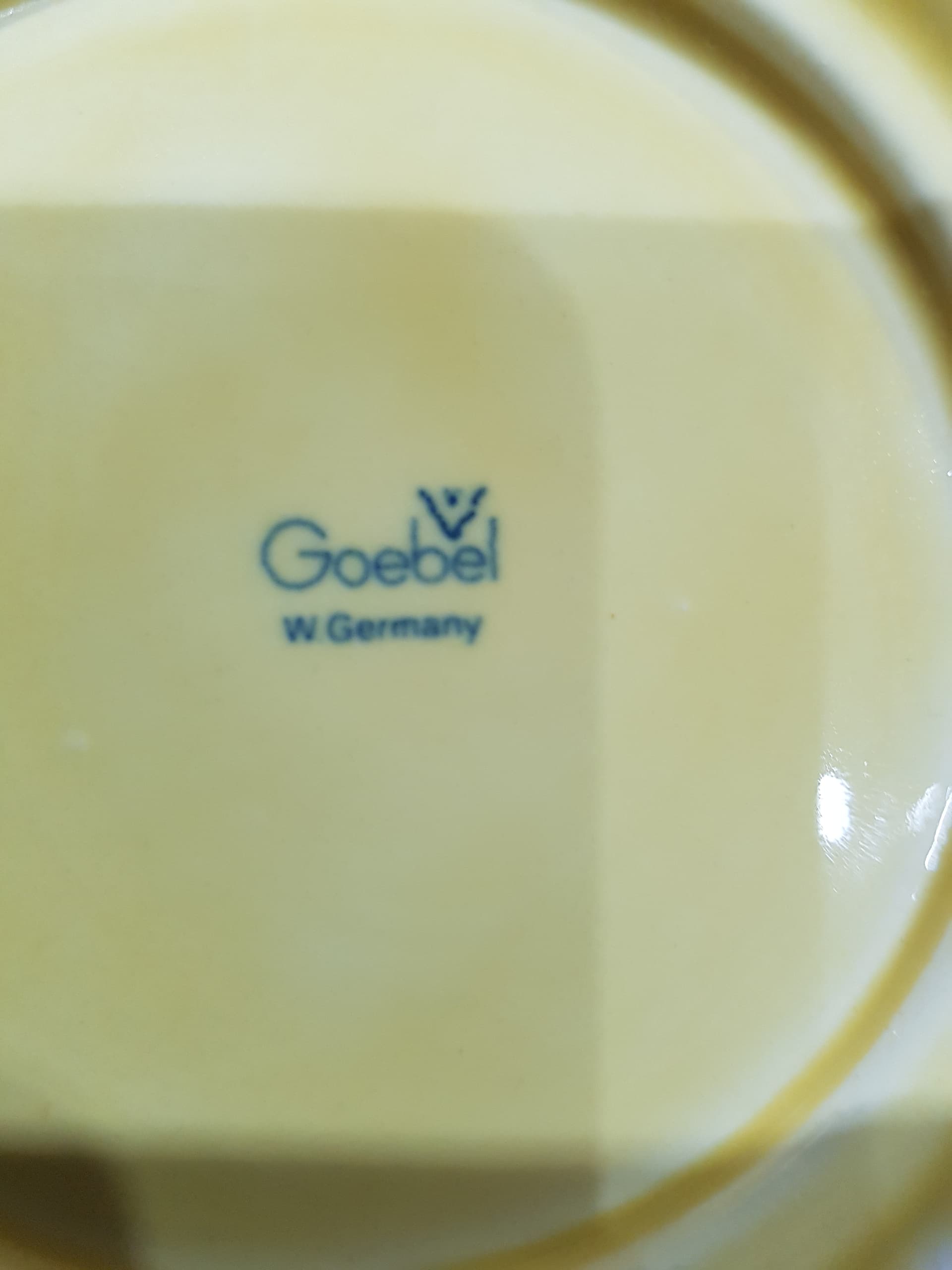 Sugar Bowl Beehive, yellow, porcelain, Goebel, Germany, 1970s. - 361564