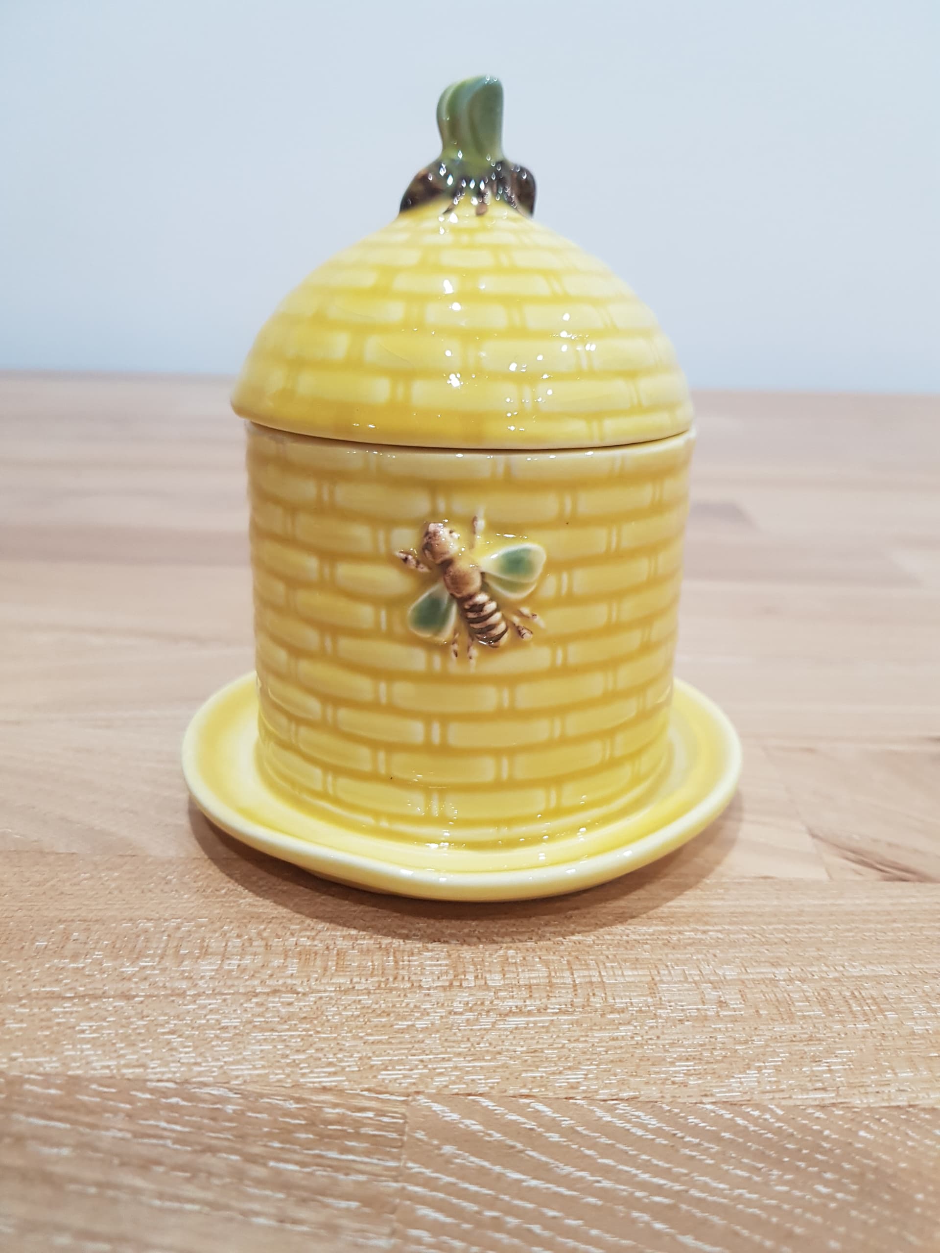 Sugar Bowl Beehive, yellow, porcelain, Goebel, Germany, 1970s. - 361559