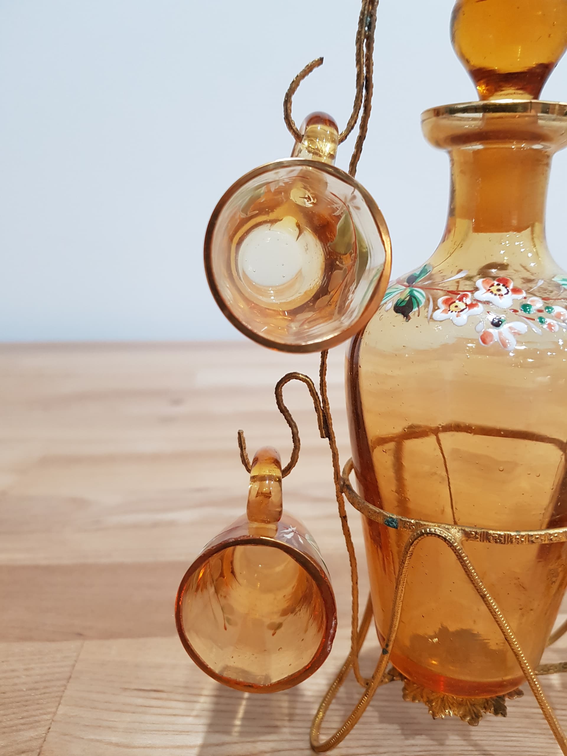 Six-piece liqueur set, amber glass, brass, France, 19th c. - 361643