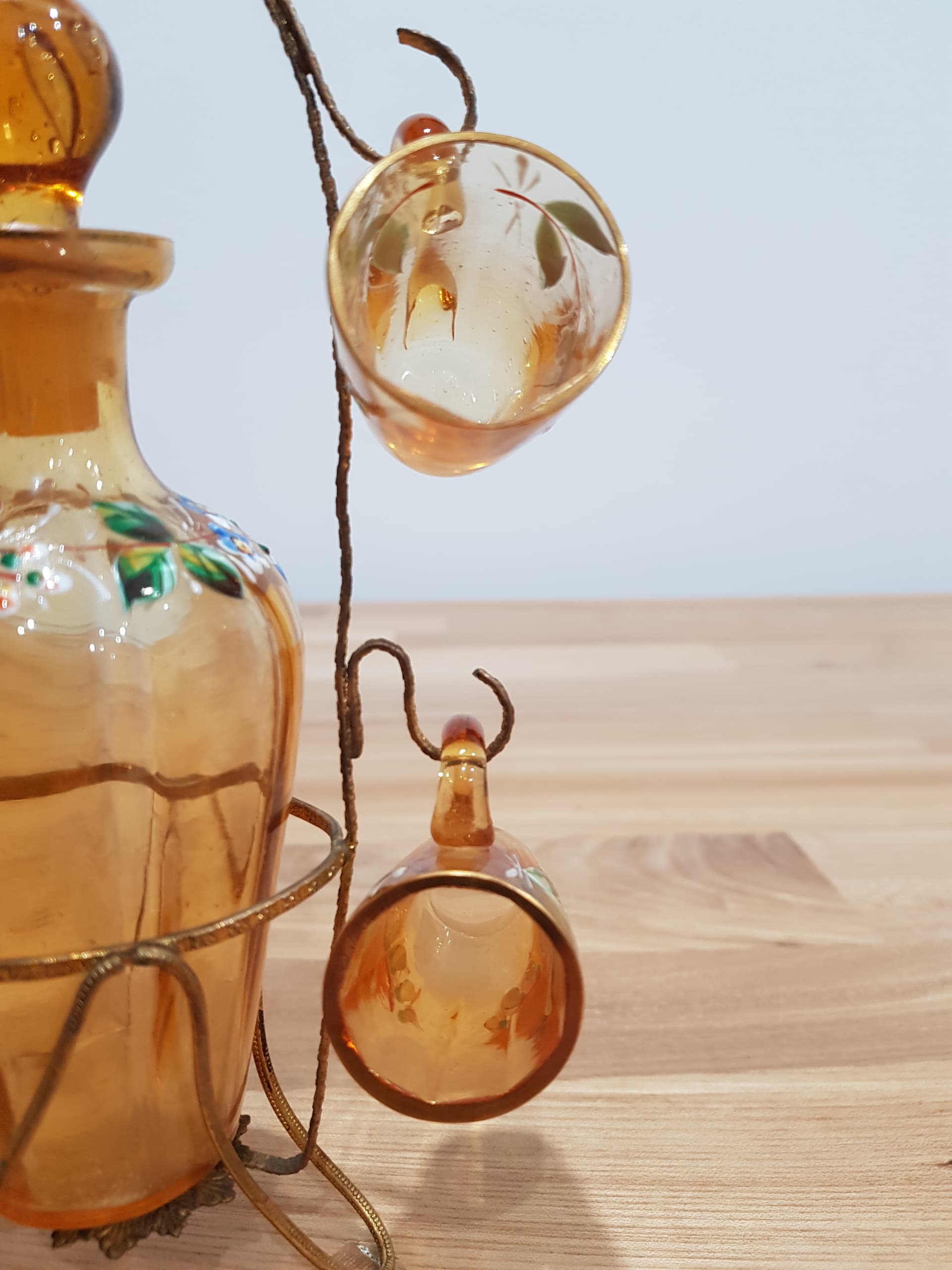 Six-piece liqueur set, amber glass, brass, France, 19th c. - 361652