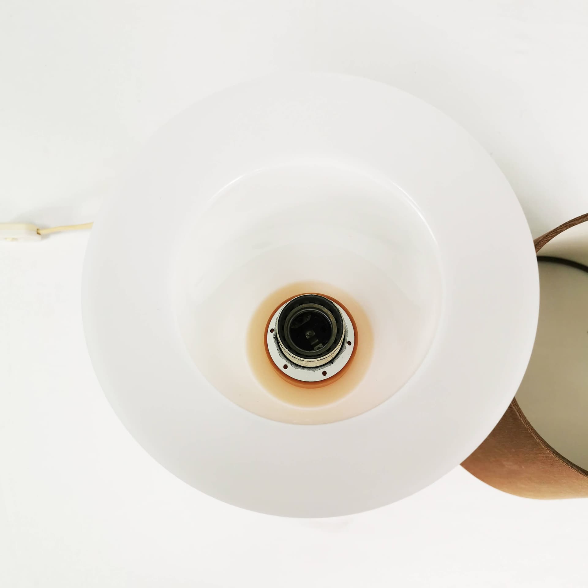 Table lamp Mid Century, white ceramic, brown fabric, by B. Wiinblad, Rosenthal, Germany, 1960s. - 362128